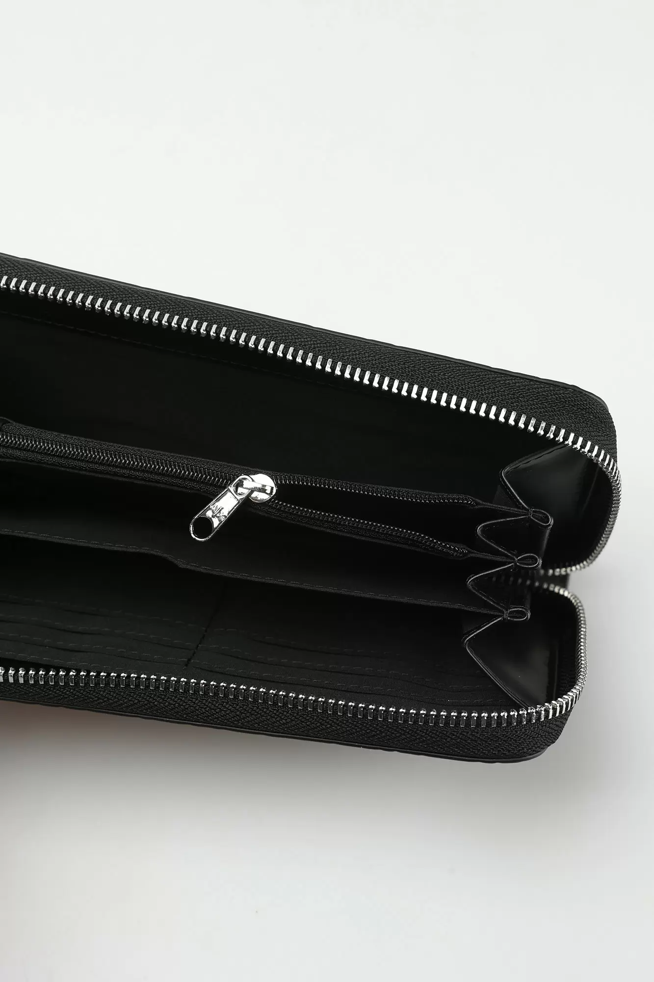 948451_CC793 Кошелек Armani Exchange Черный
