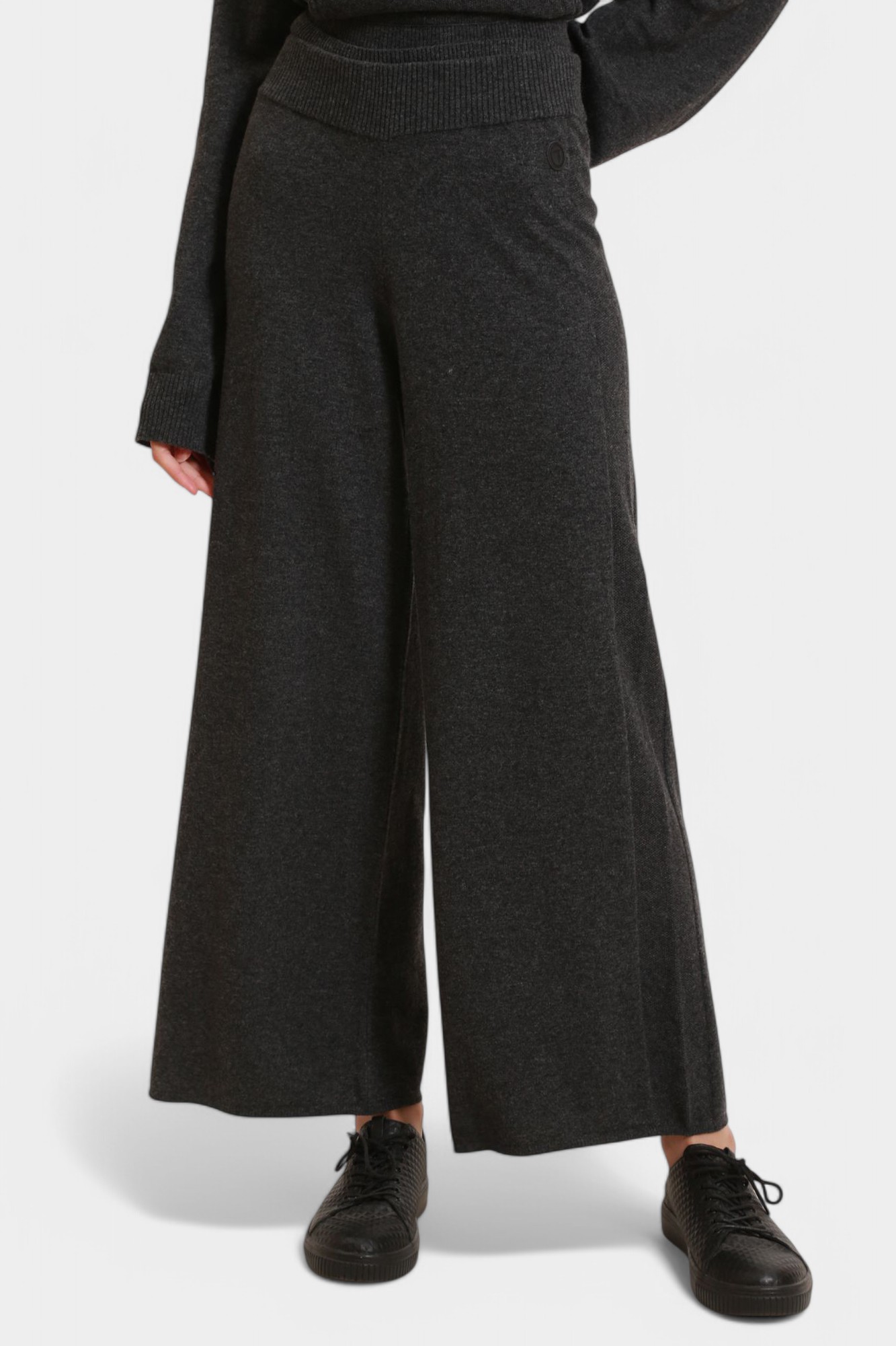 56P00293-0F000701 брюки trussardi