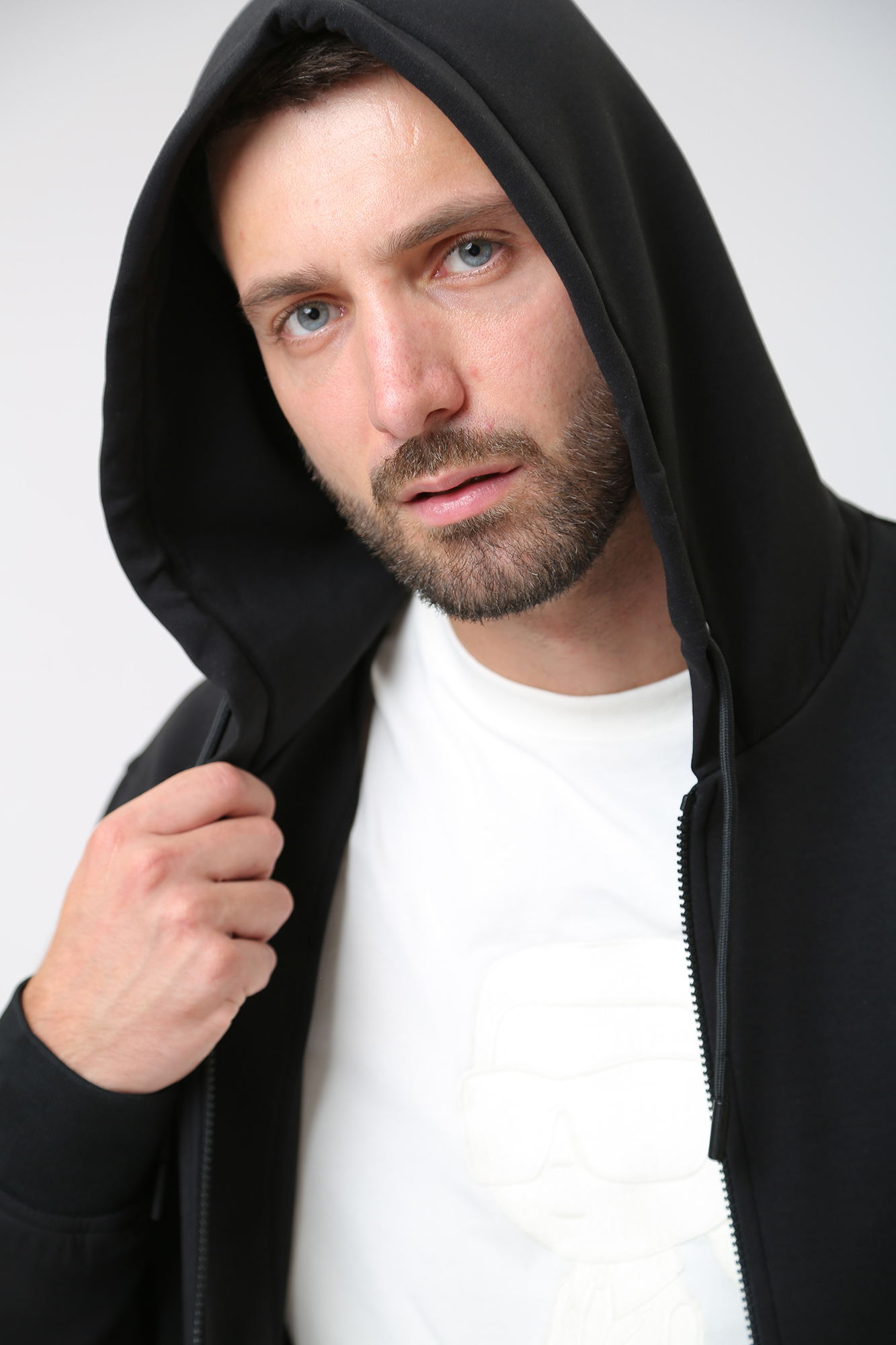 533902_705074 Толстовка с капюшоном Karl Lagerfeld Черный