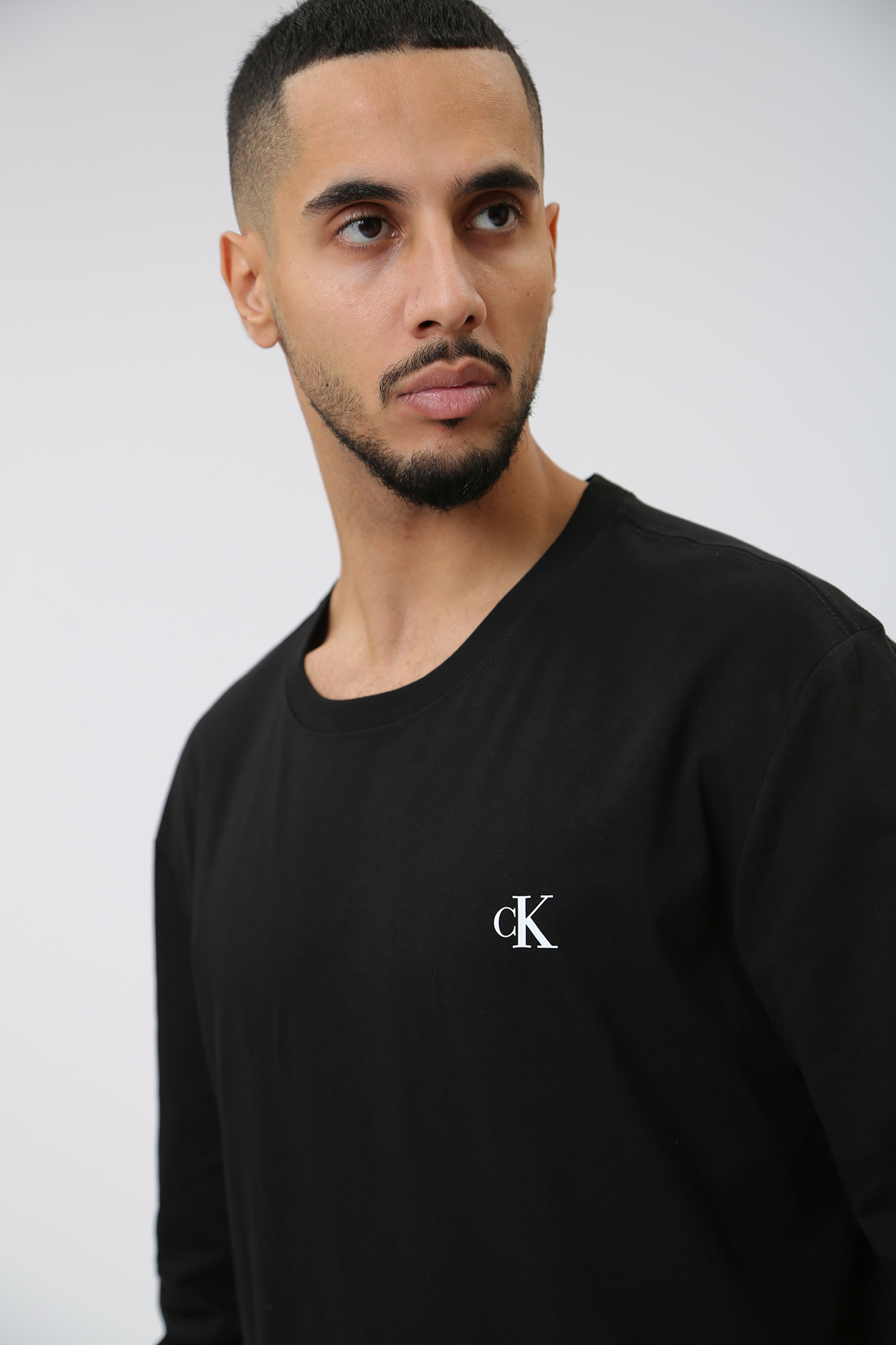 J30J324029 Футболка д/р Calvin Klein Jeans Черный