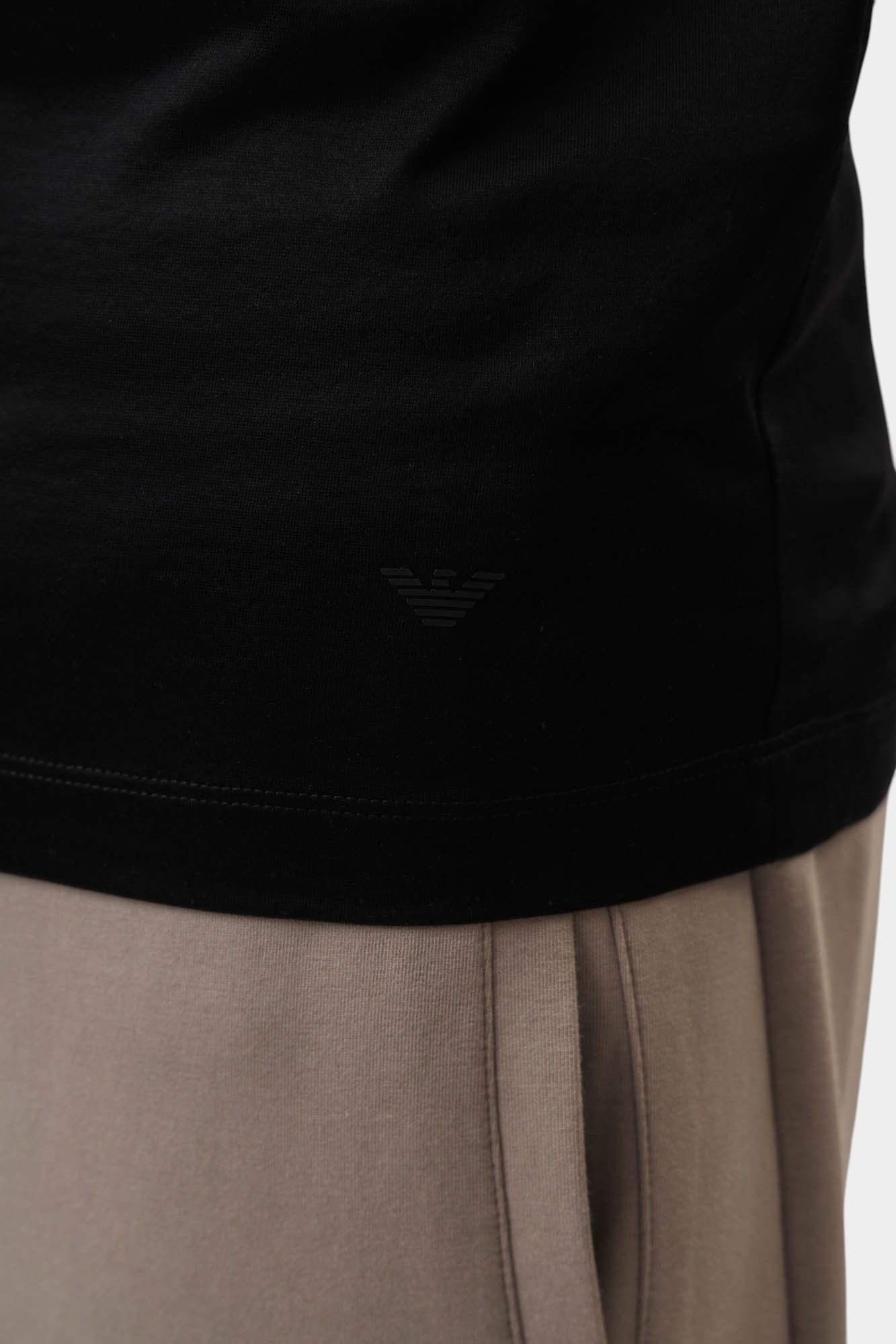 8N1TE8_1JUVZ Футболка Emporio Armani Черный