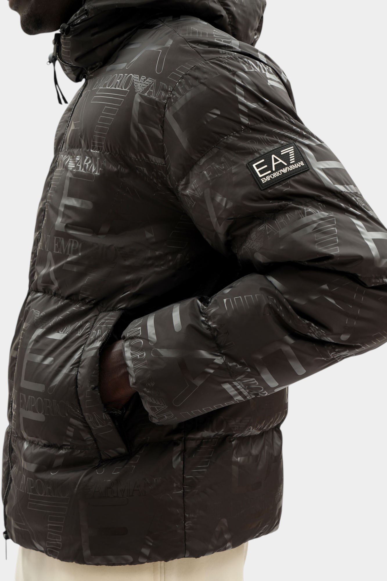 7M000697_AF15969 Куртка пуховая EA7 Черный