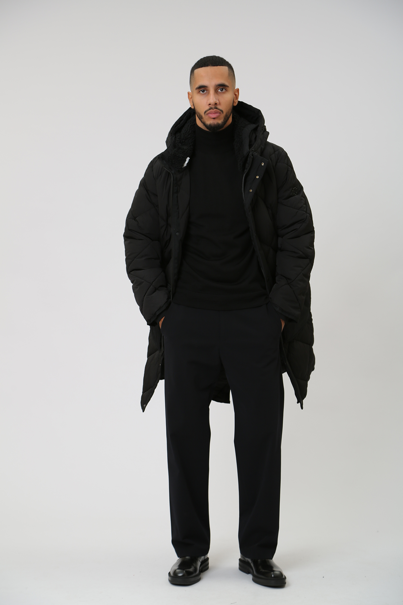 30039171_10012739 Парка Strellson Черный