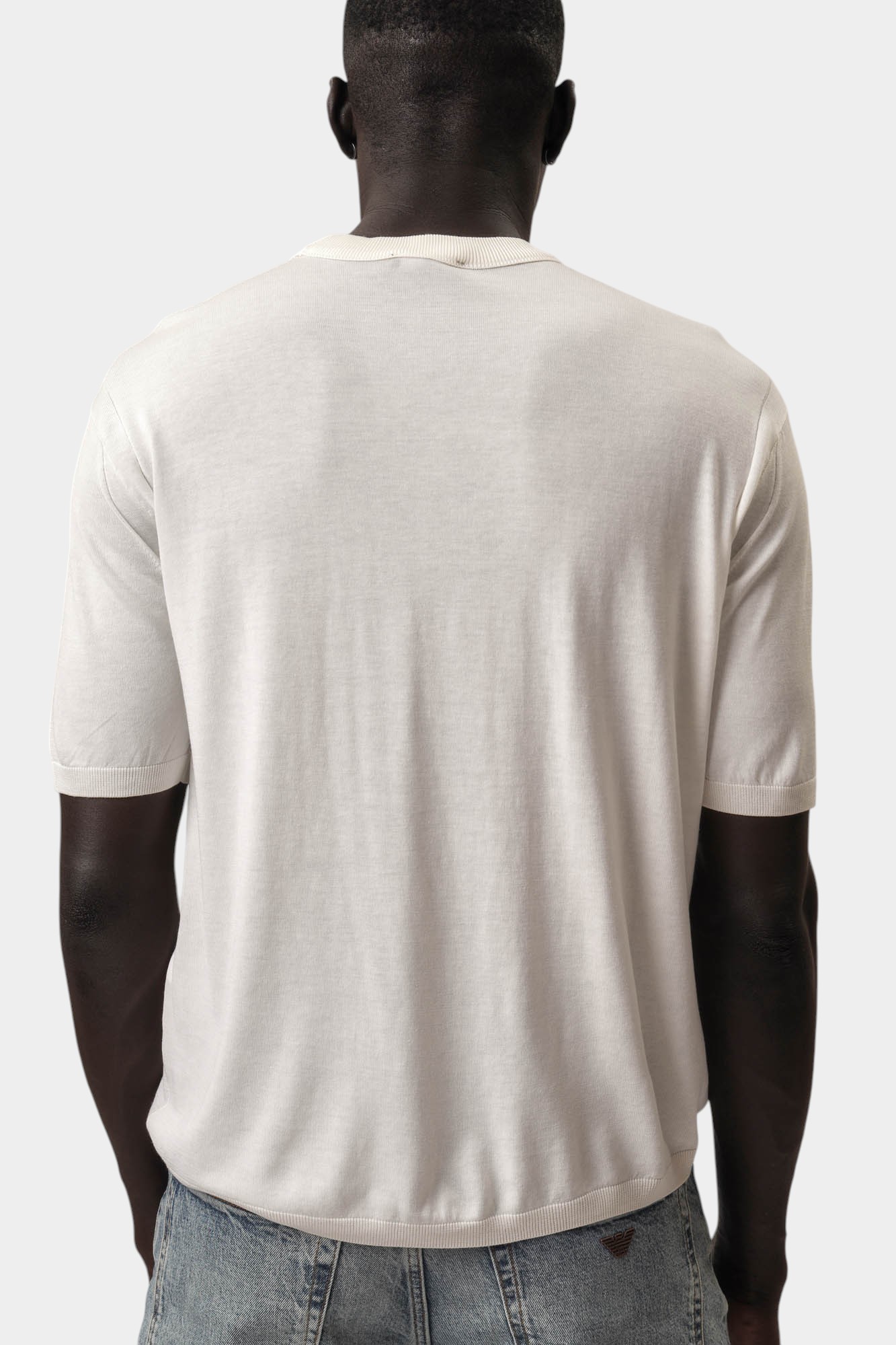 EM000672_AF13907 Футболка Emporio Armani Белый