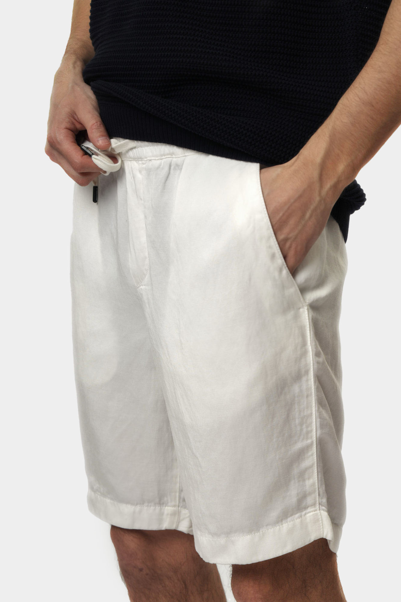 30046804_10015385 Шорты Strellson Белый