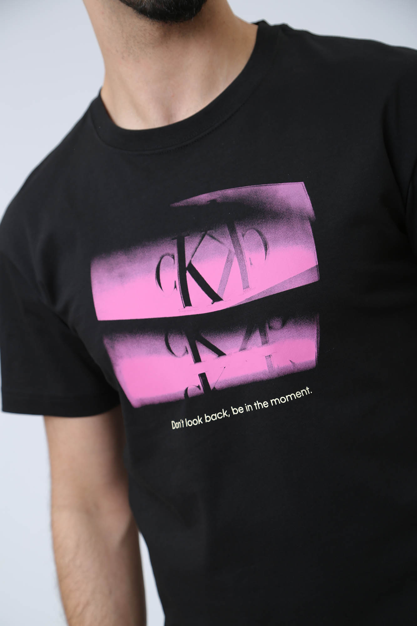 J30J324645 Футболка Calvin Klein Jeans Черный