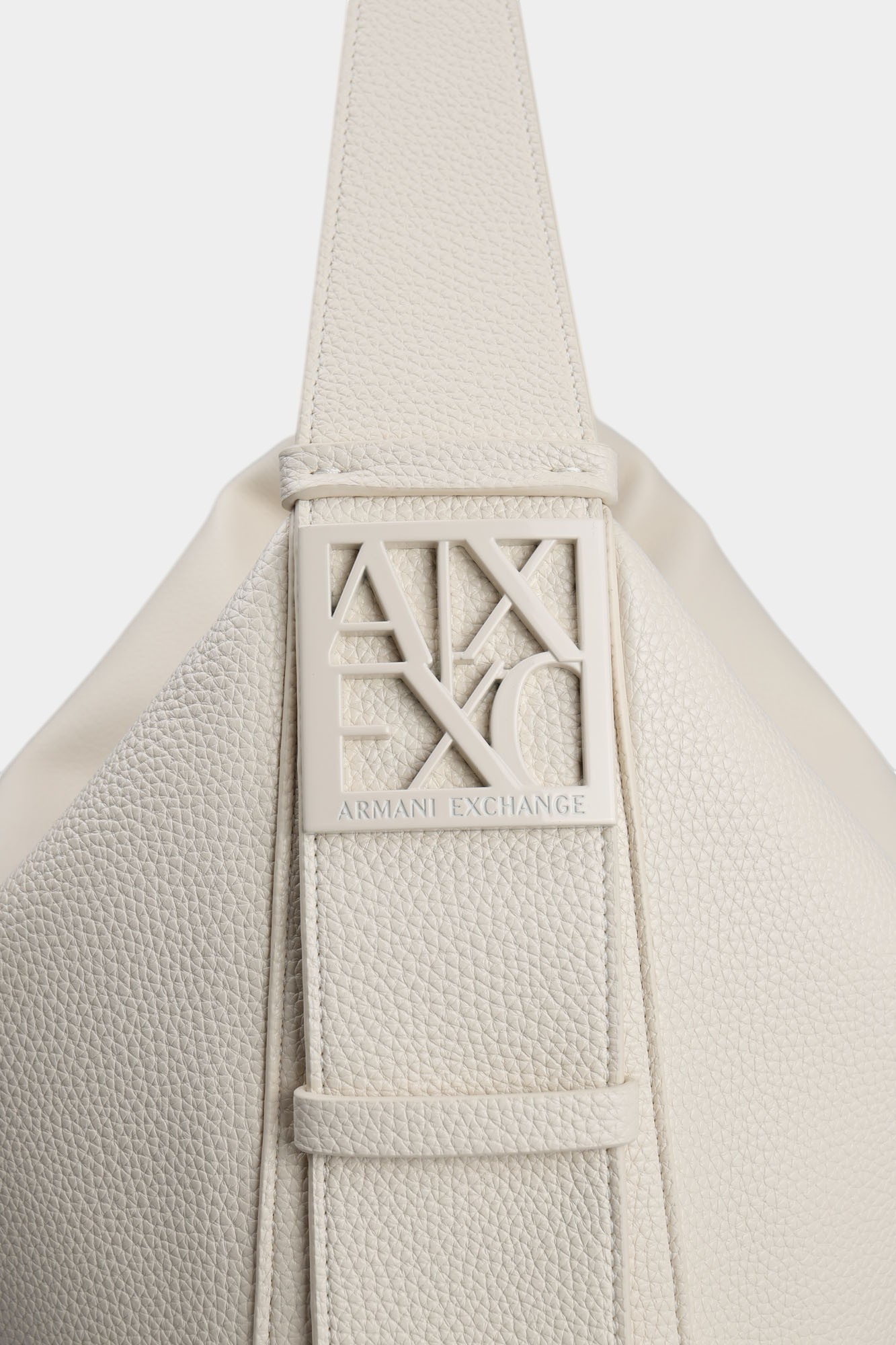 XW000915_AF11902 Сумка Armani Exchange Белый