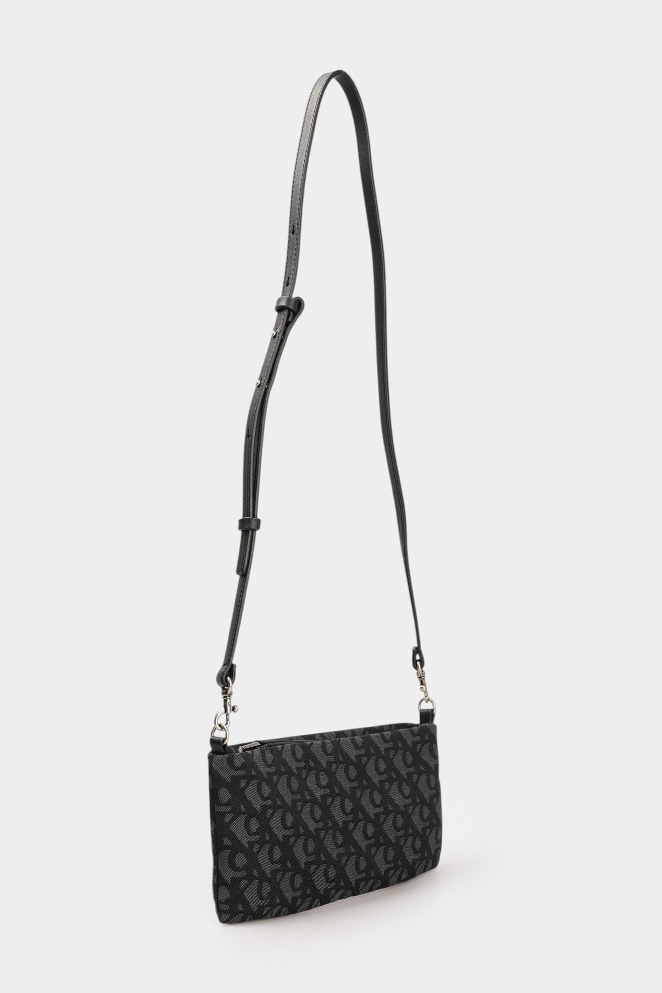 LV04K3183G Сумка Calvin Klein Jeans Черный