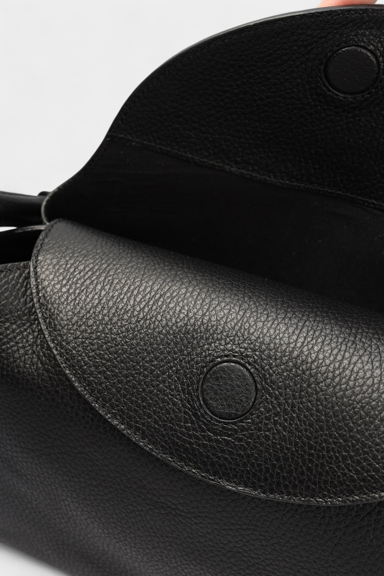 8595_120825 Сумка Marc Cony Черный