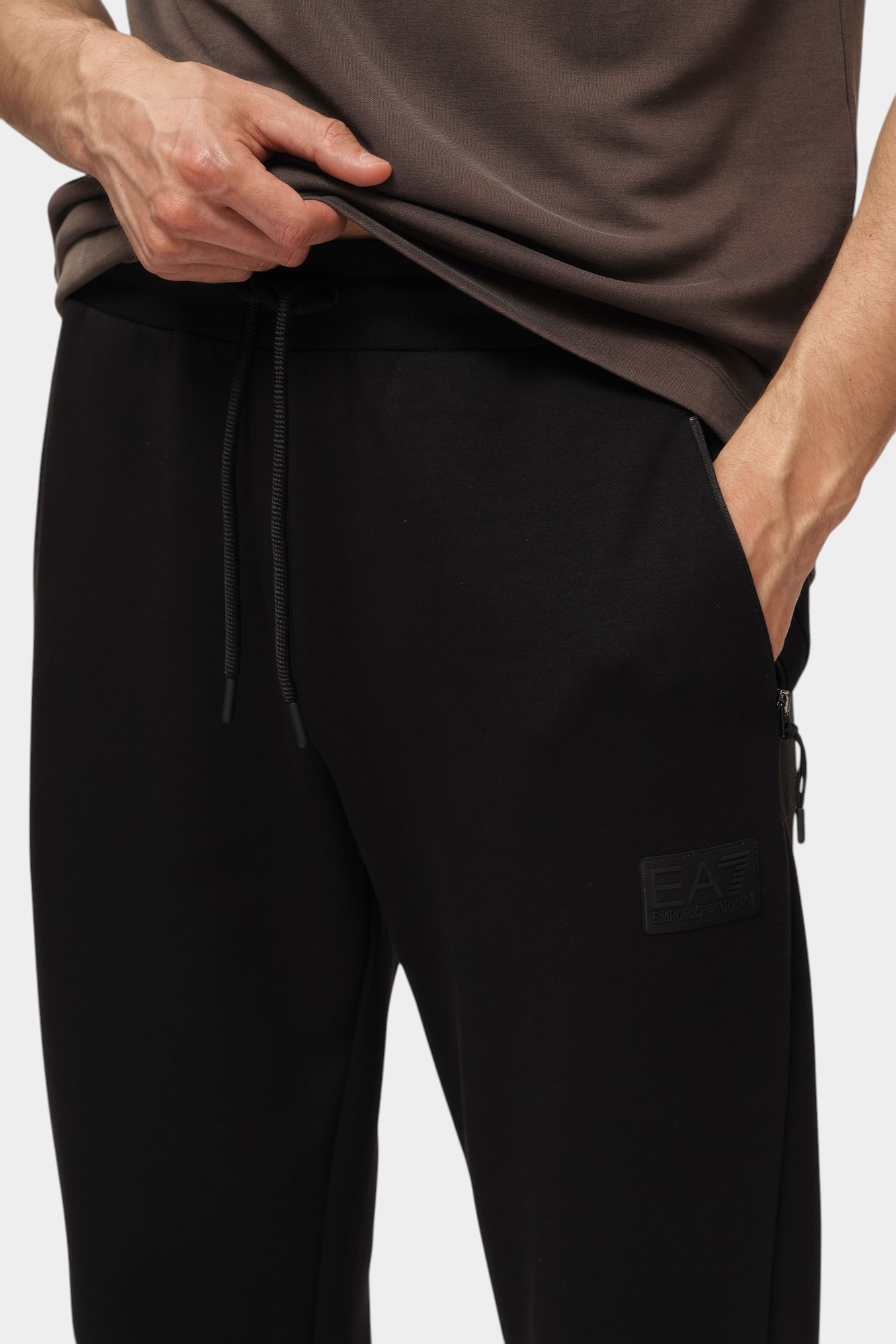 7M000096_AF12116 Брюки спортивные EA7 Черный