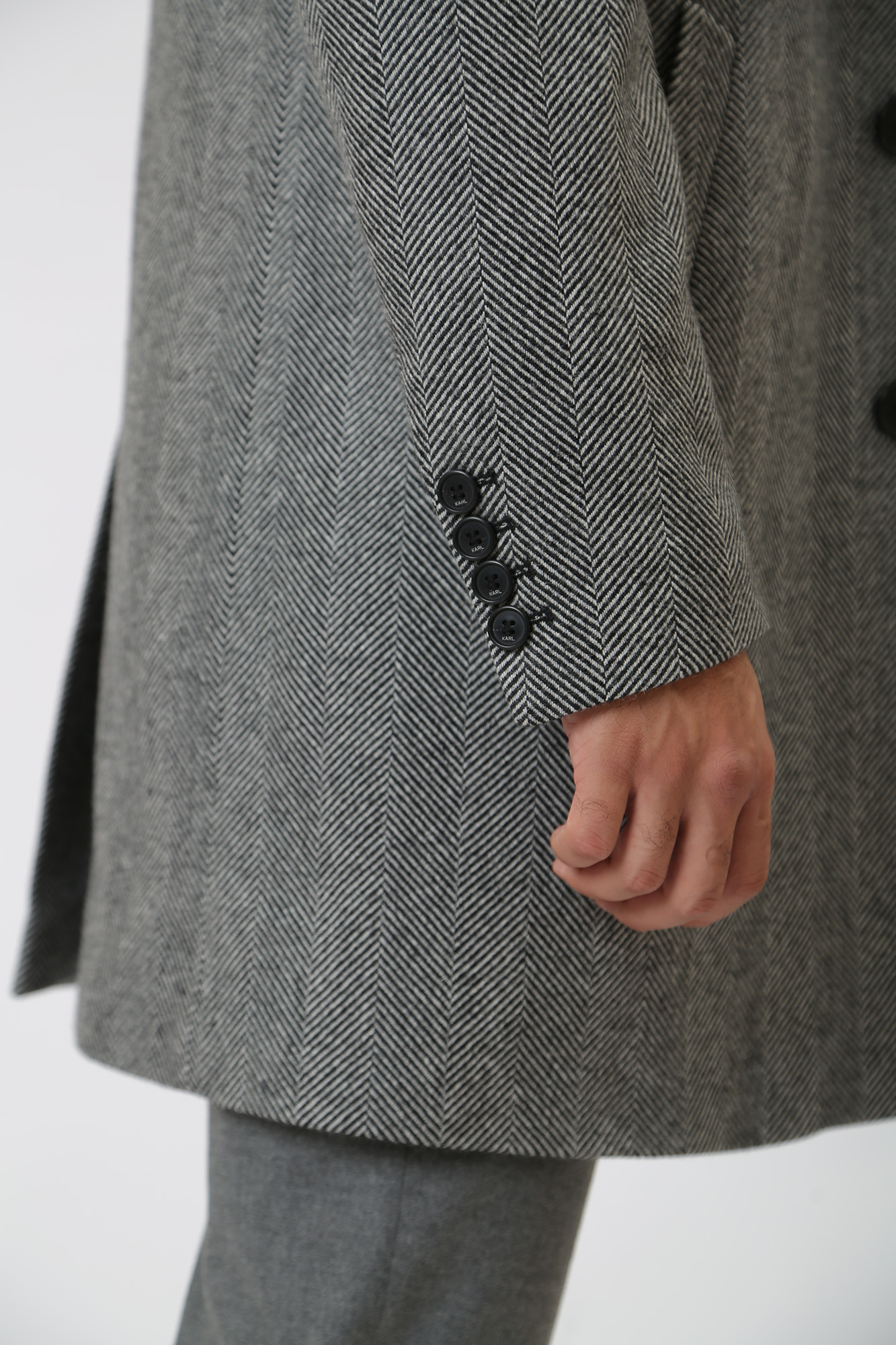 534721_455704 Пальто Karl Lagerfeld Серый