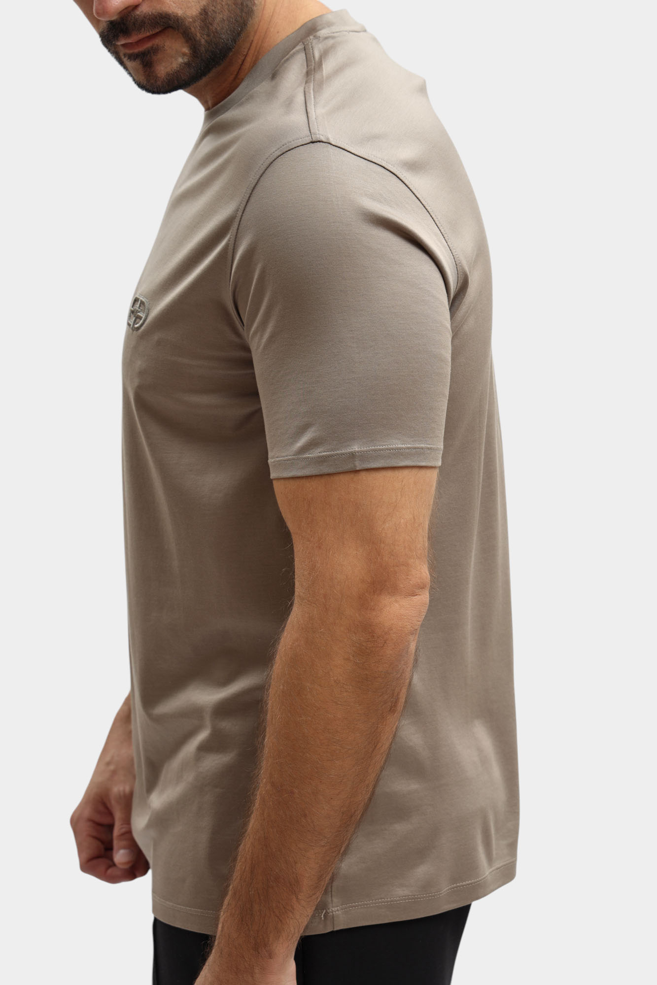 EM004585_AF10017 Футболка Emporio Armani Серый