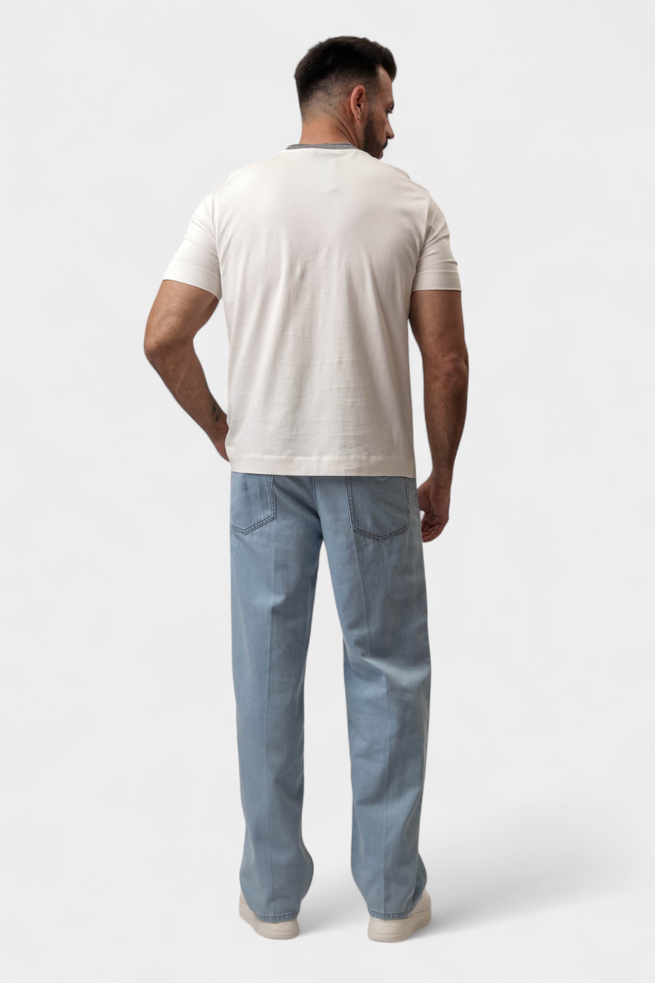 EM000665_AF13428 Брюки джинсовые Emporio Armani Синий
