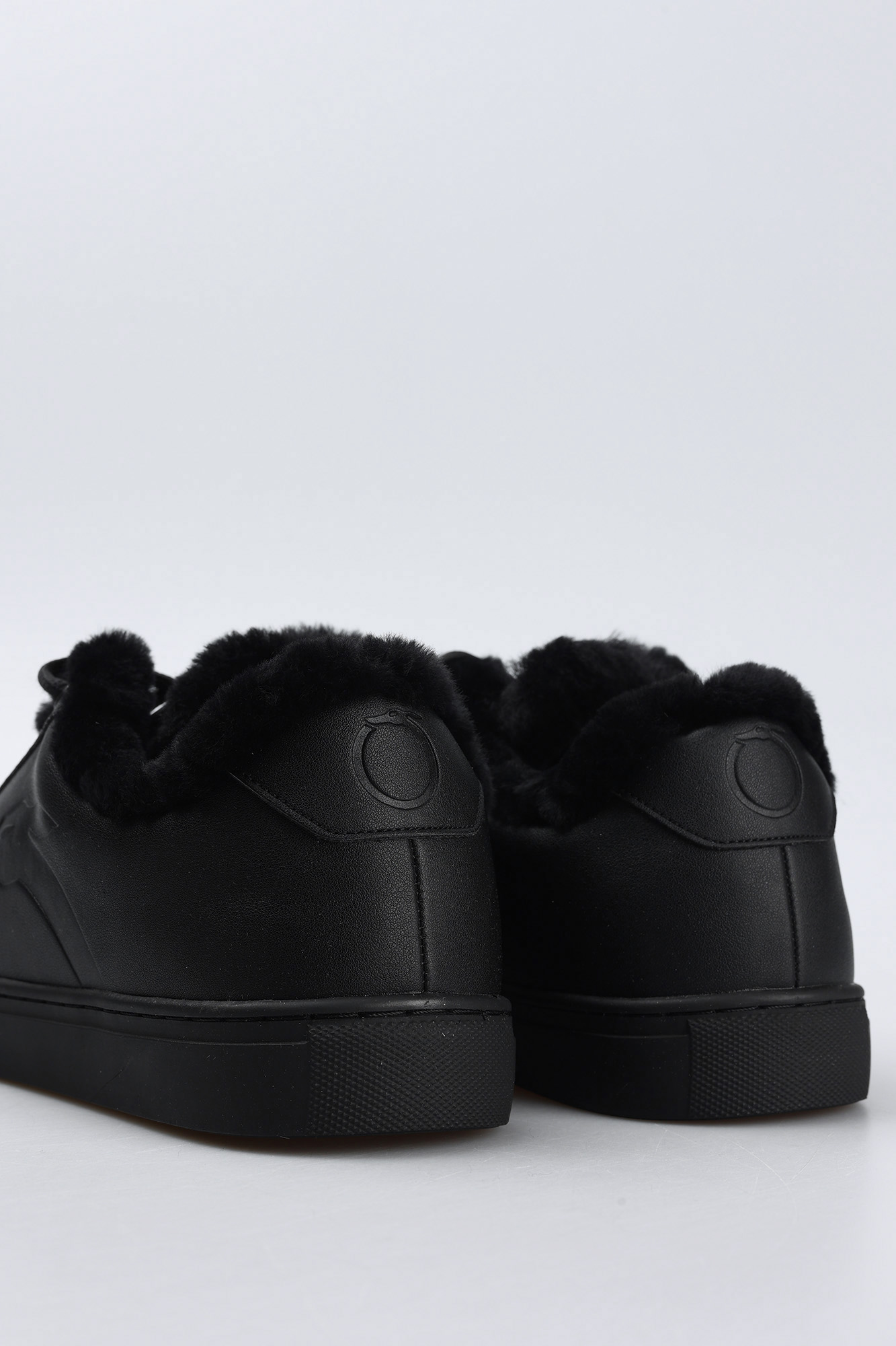 77A00487-9Y099991 Кеды Trussardi Черный