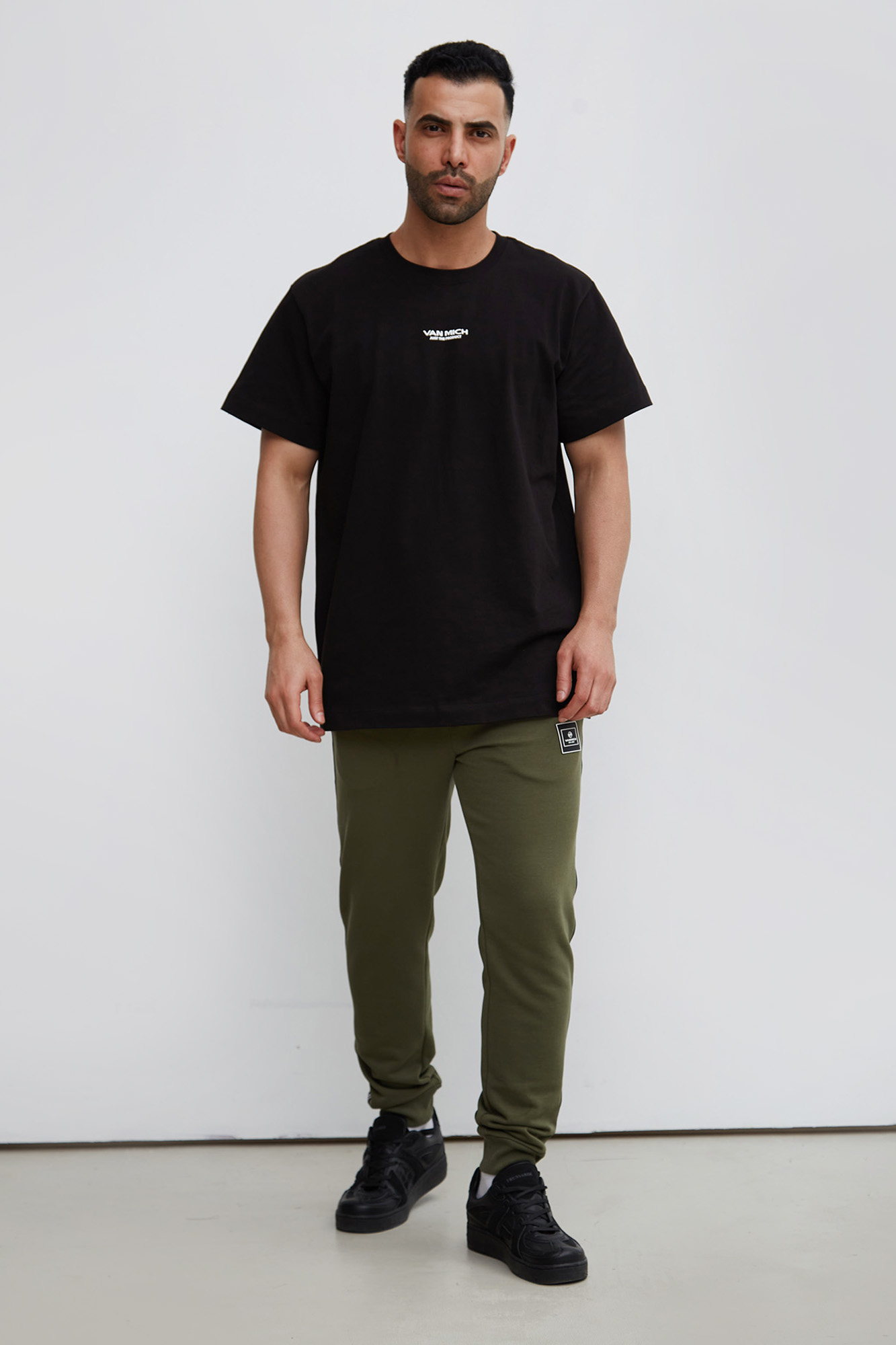 VM-231-20-019 Брюки спортивные Van Mich Хаки