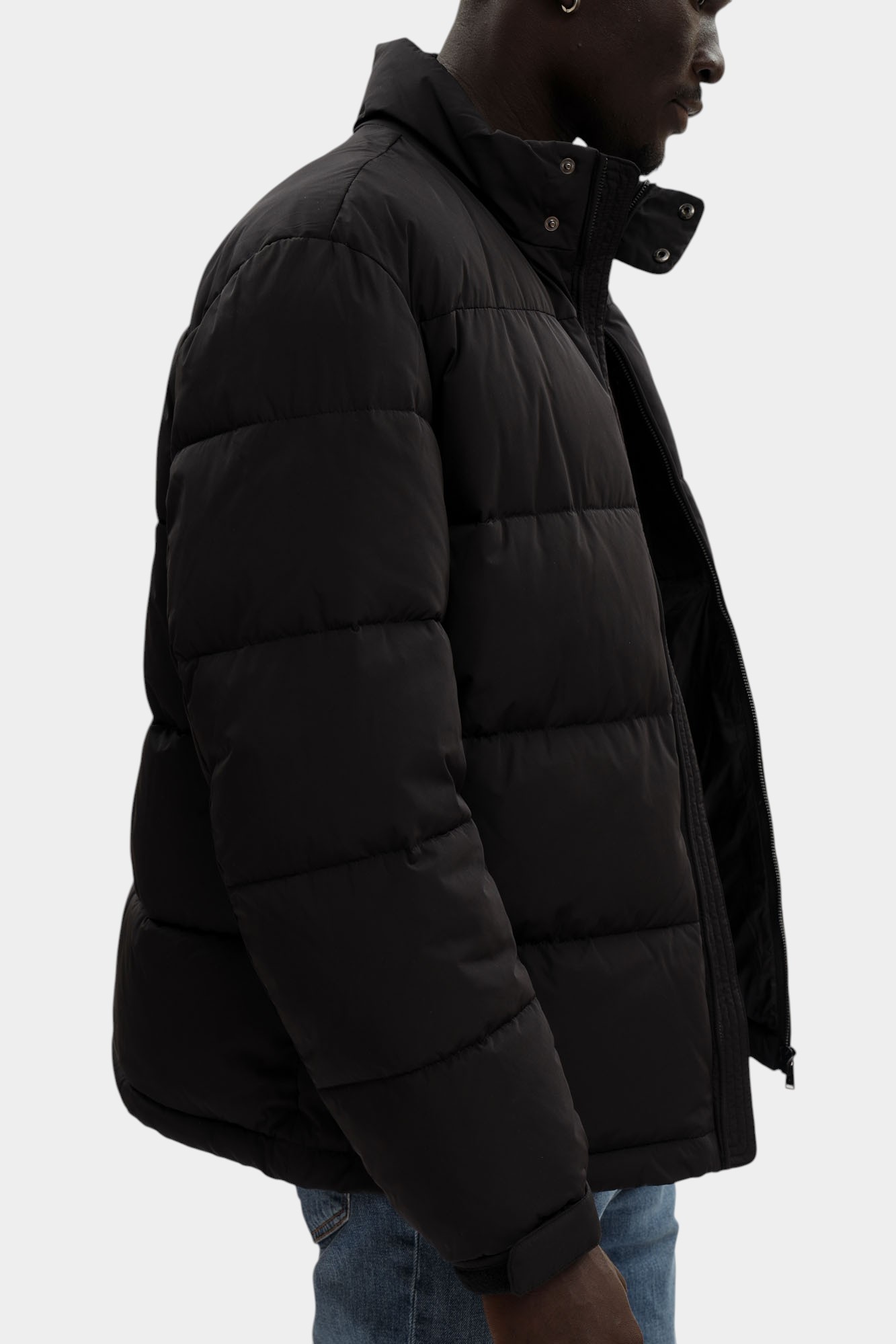 F007M000012N-MO804N11-08YS Куртка пуховая Trussardi Черный