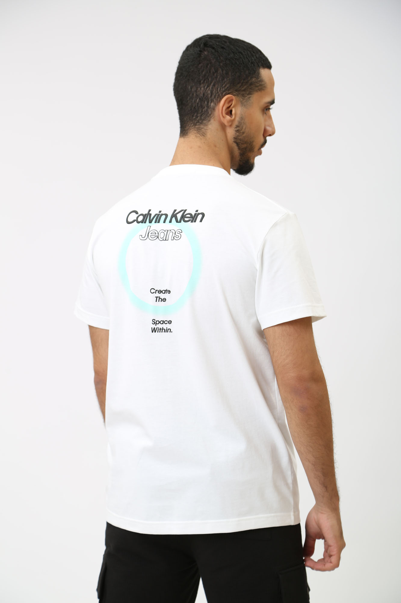 Calvin klein neck logo best sale