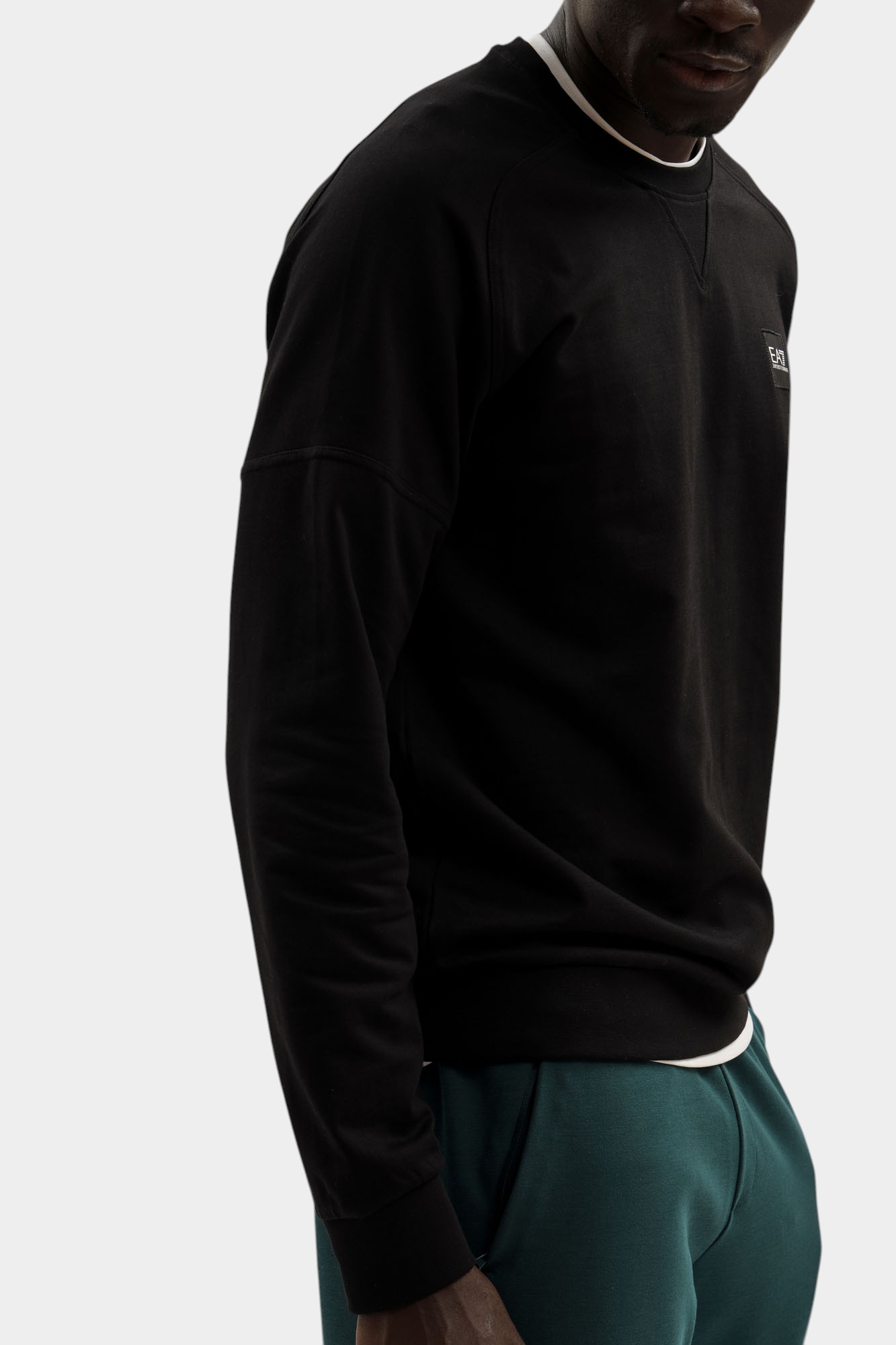 7M000902_AF13512 Свитшот EA7 Черный