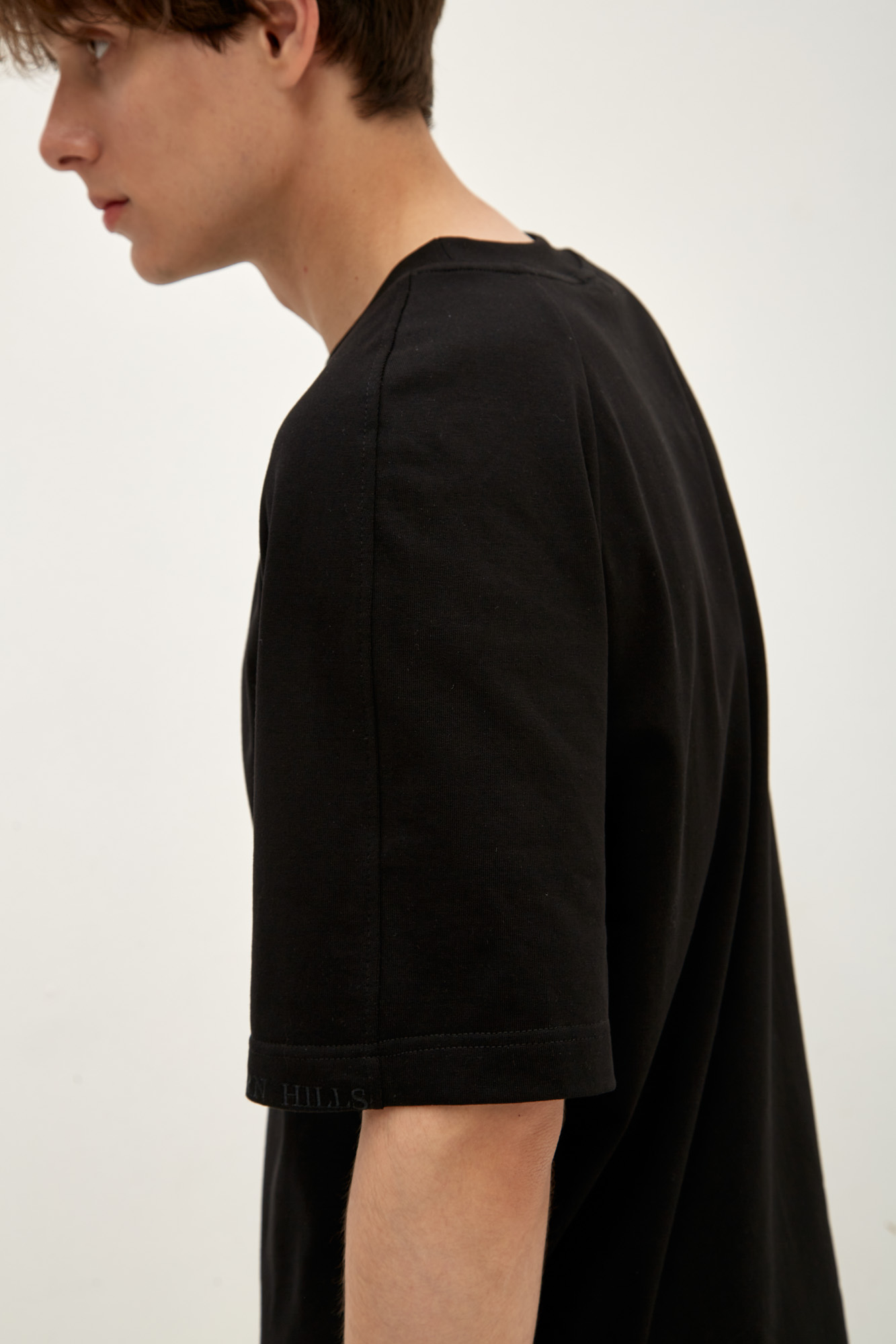 M-241-THT-22-1013 Футболка The Hills Черный