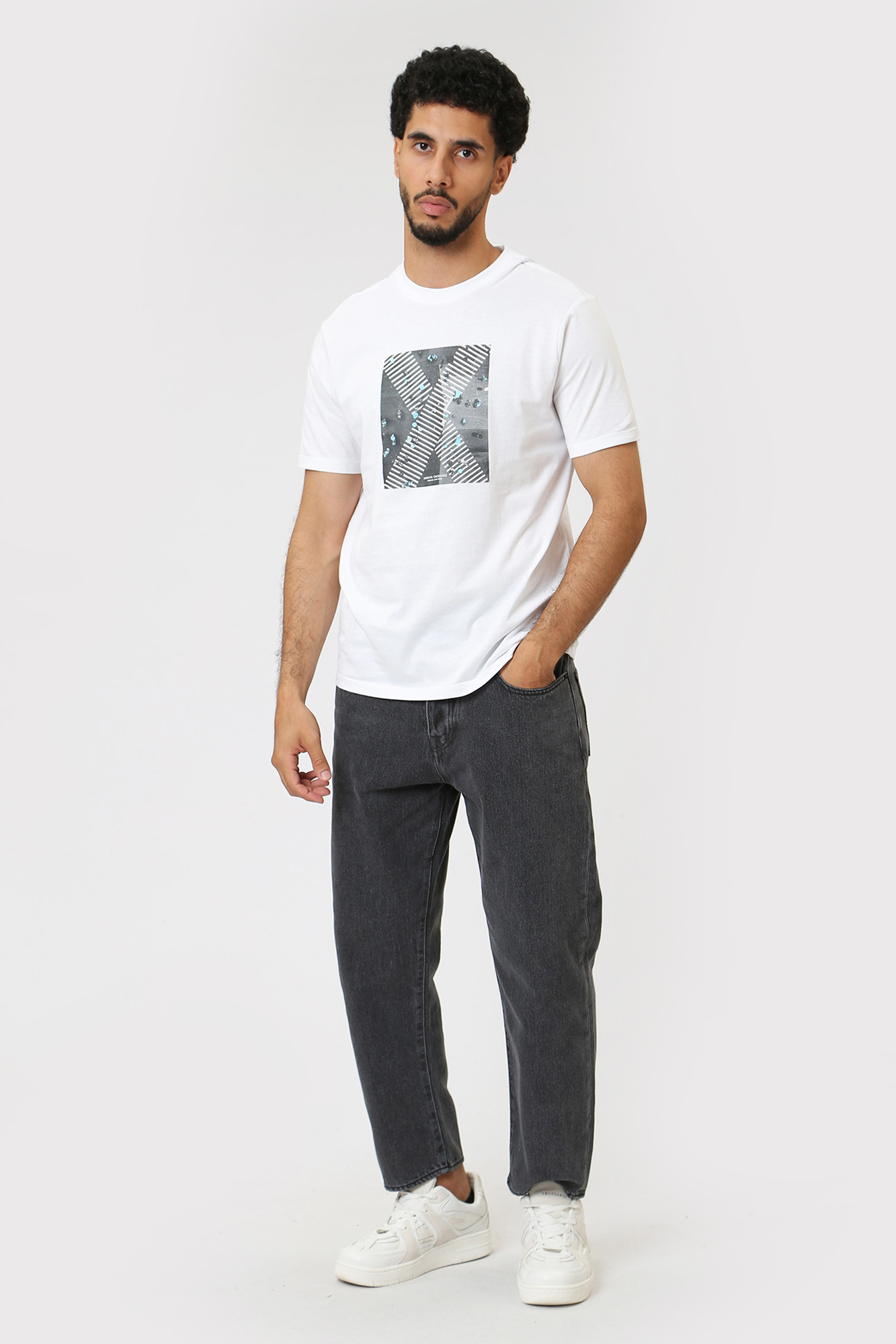 6RZTLB_ZJBYZ Футболка Armani Exchange Белый