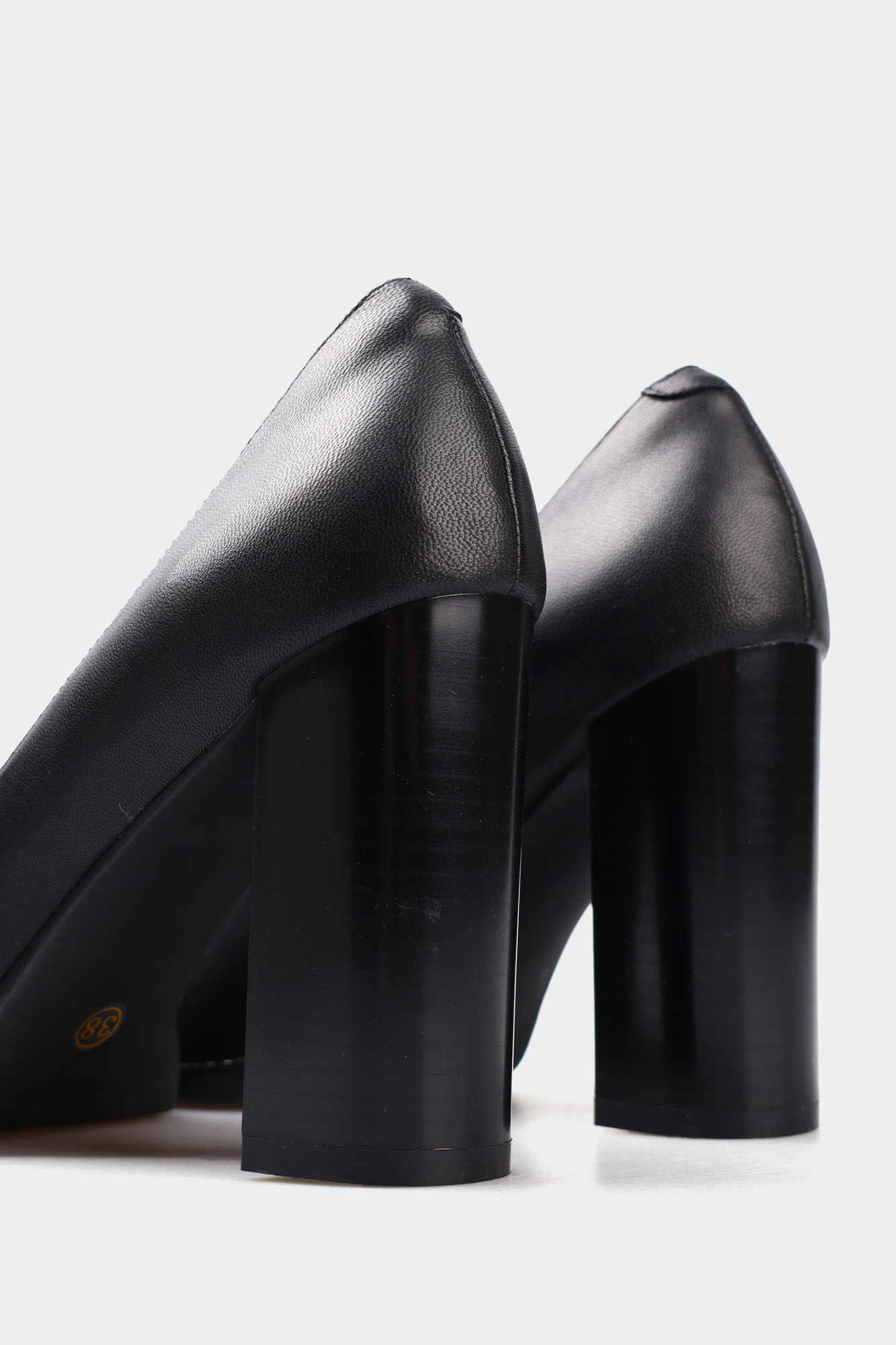 MC19773-WL/8 нат.кожа Туфли лодочки жен кожа чер. Туфли Marc Cony Черный