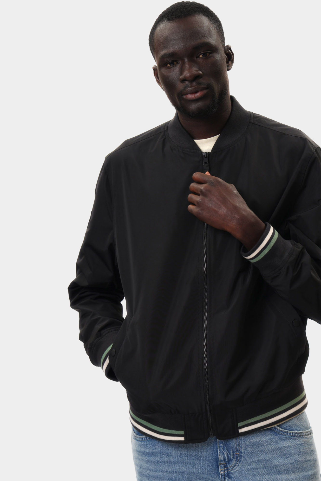 1016235 Бомбер Mustang Черный