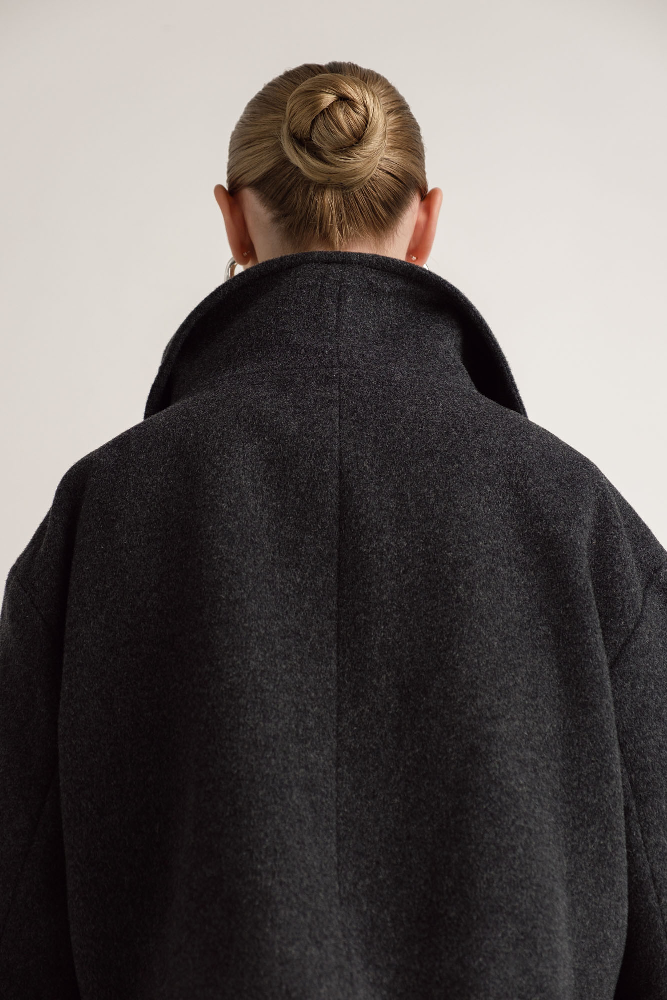 W-242-VA-23310 пальто the hills 