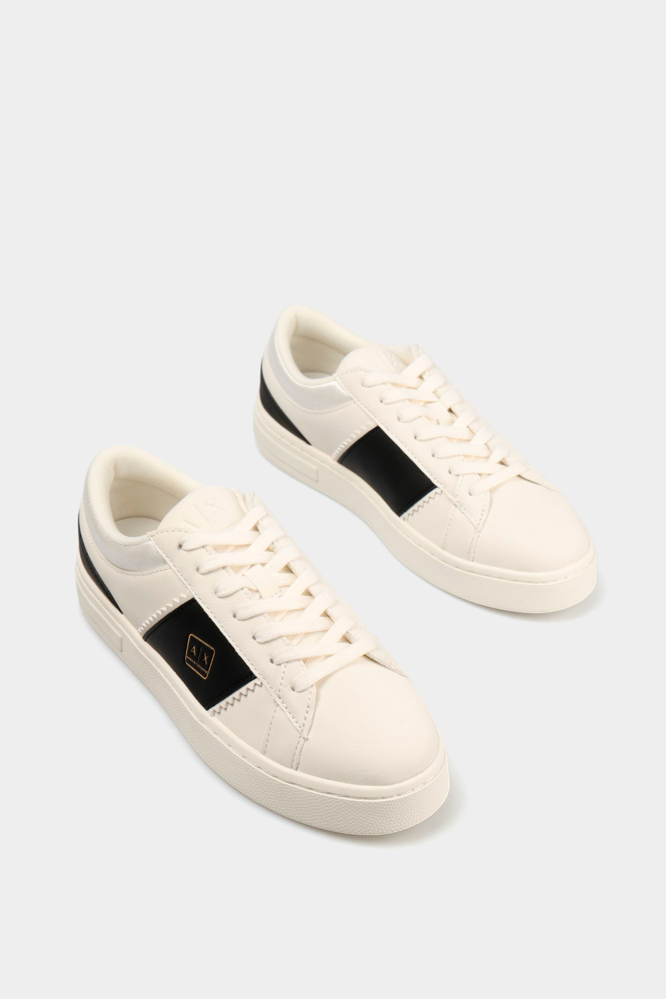 XW002782_AF25079 Кроссовки Armani Exchange Белый