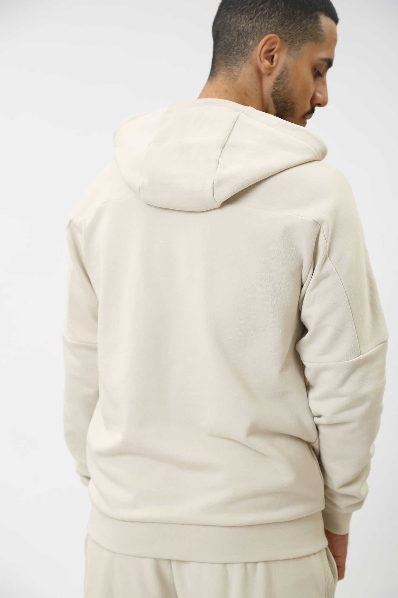 3DPM65_PJTKZ_1946 Худи EA7 Бежевый