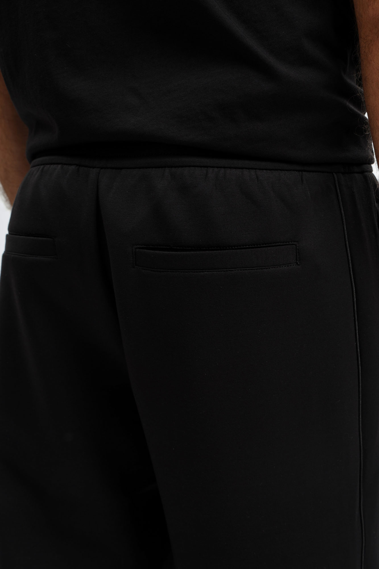 XM001774_AF19936 Брюки спортивные Armani Exchange Черный