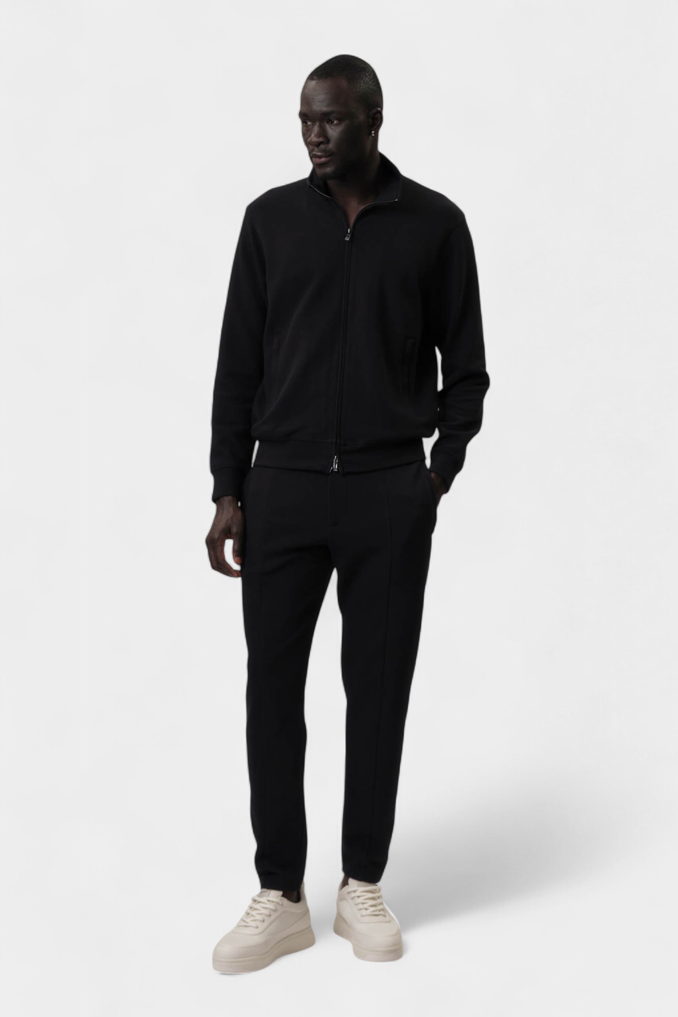 EM000944_AF13358 Толстовка Emporio Armani Синий