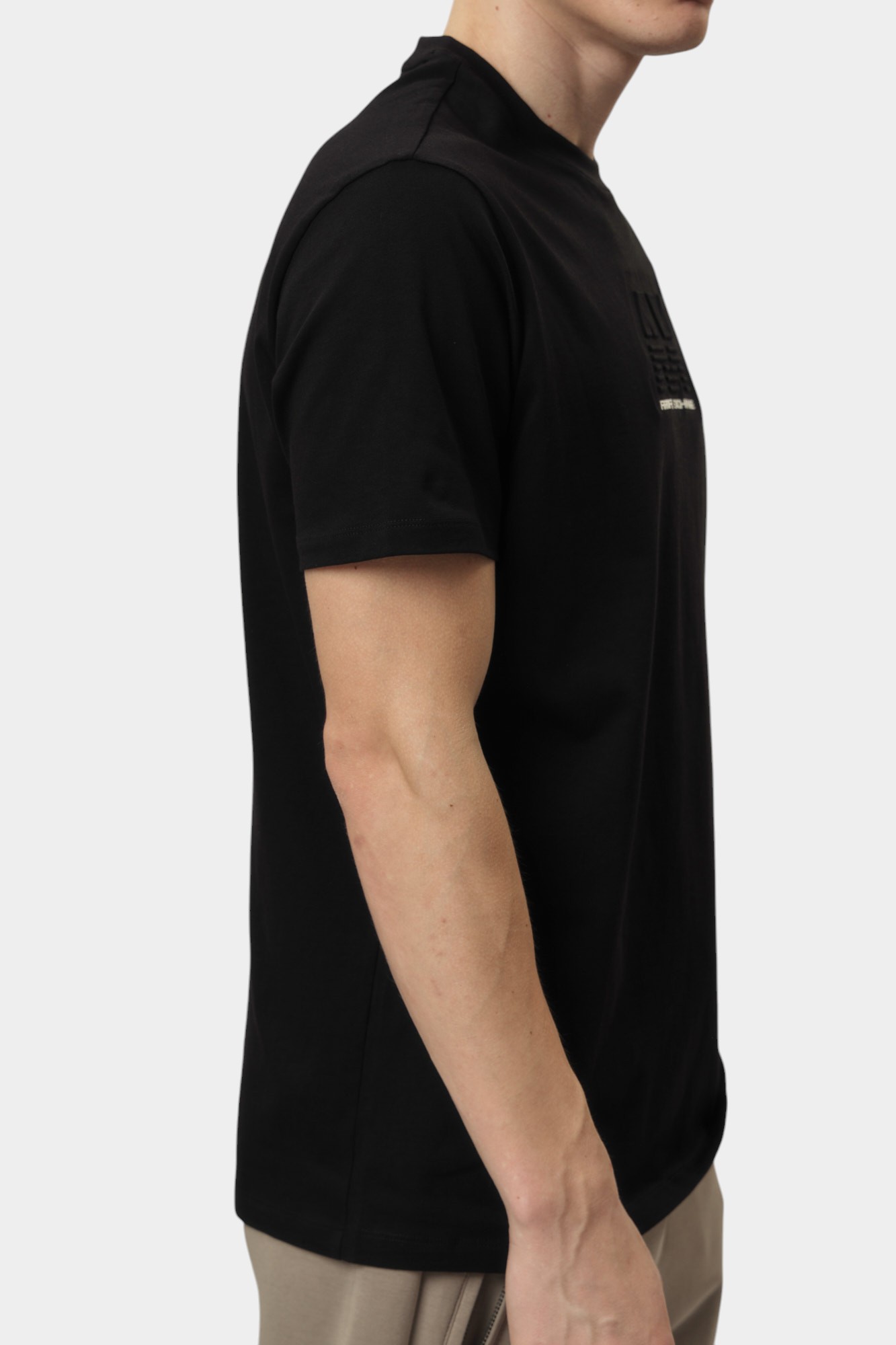 XM000544_AF10361 Футболка Armani Exchange Черный