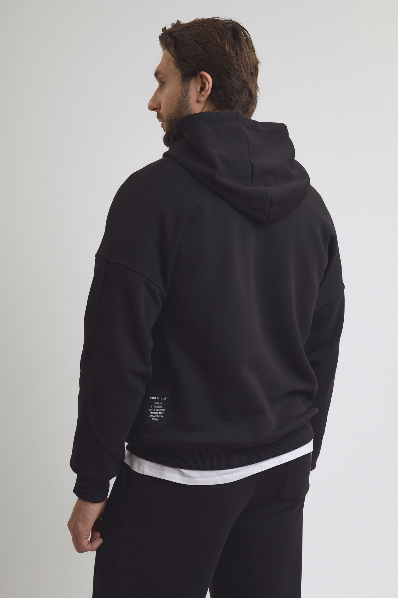 M-252-P-20-0601 Худи The Hills Черный