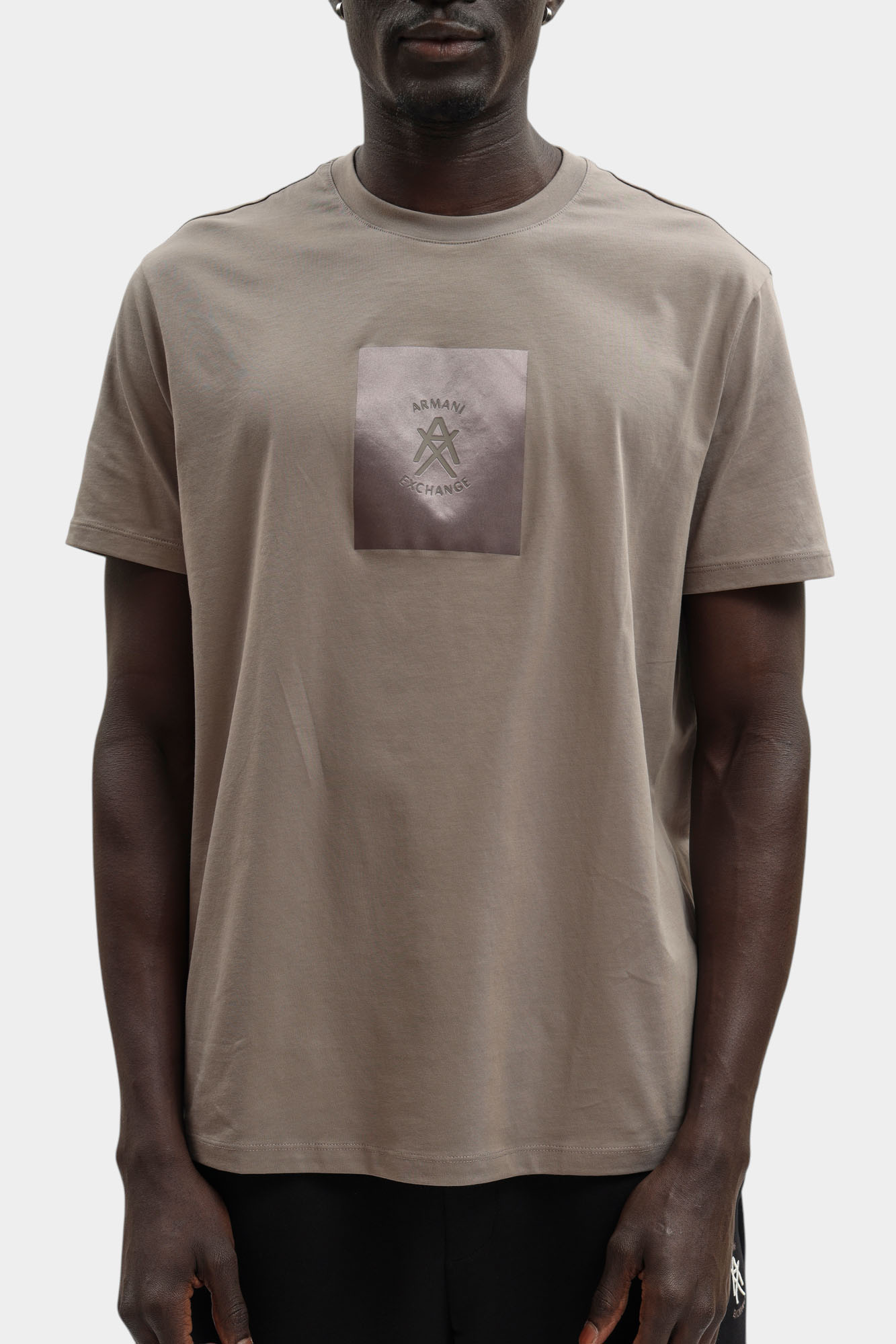 Футболка Armani Exchange Коричневый