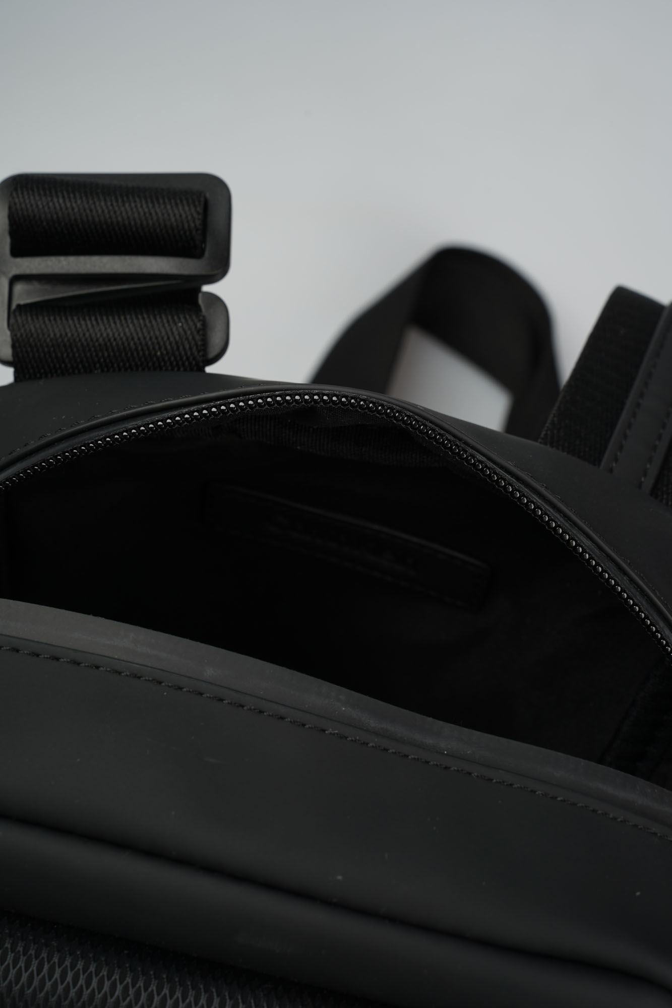 K50K512808 Сумка Calvin Klein Jeans Черный