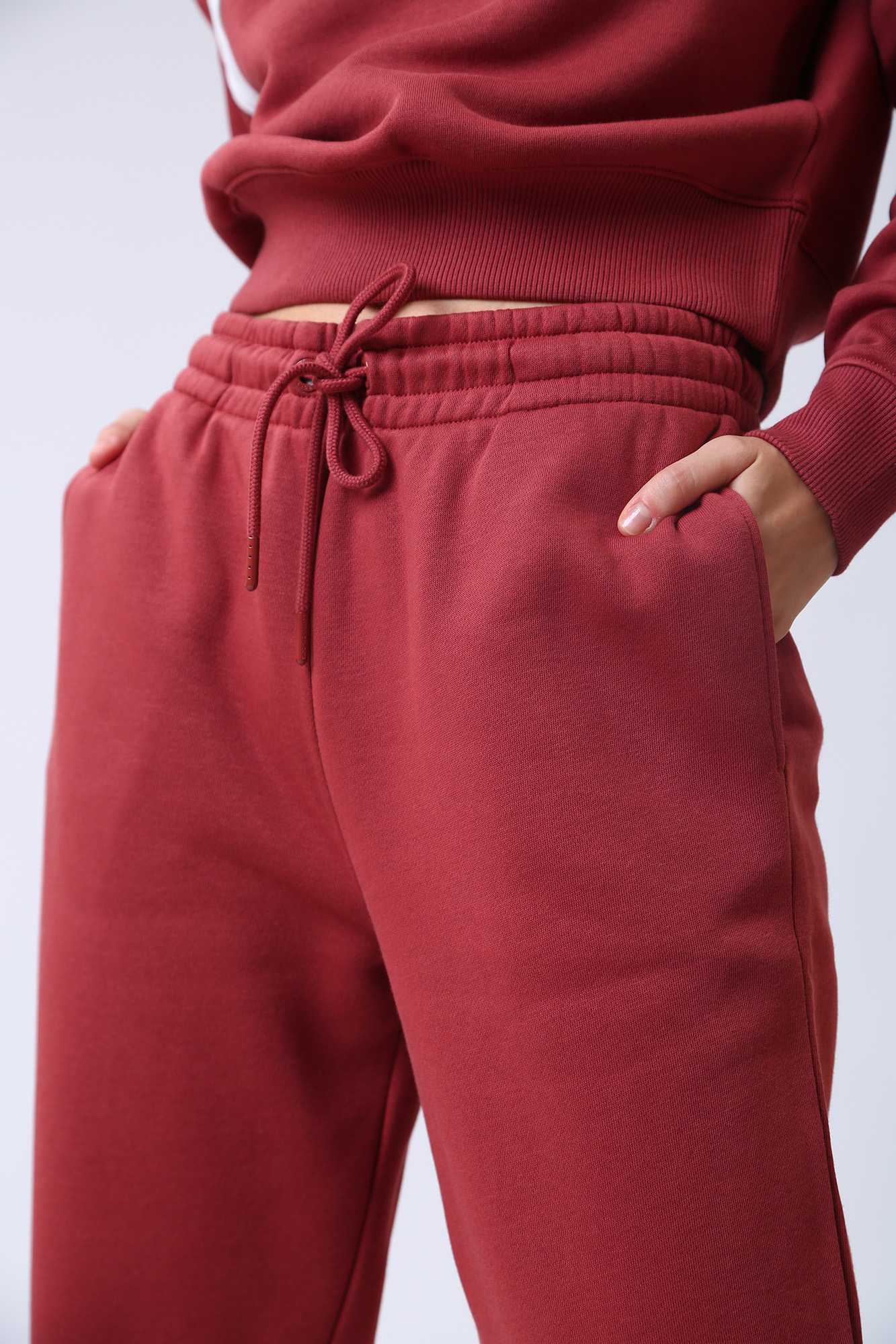 J20J218977 брюки спортивные calvin klein jeans