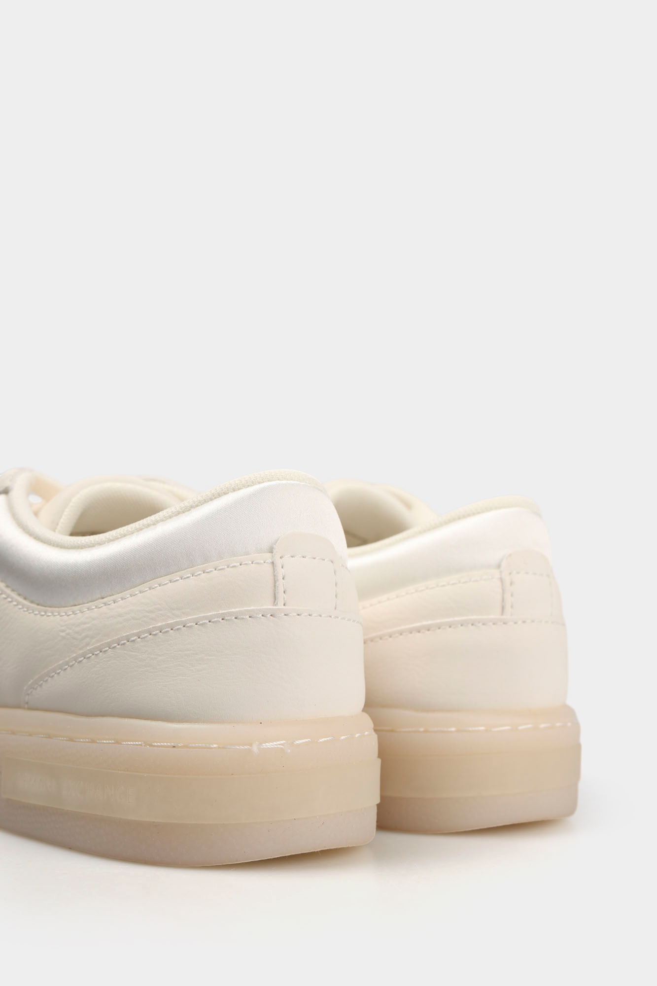 XW002782_AF25079 Кроссовки Armani Exchange Белый