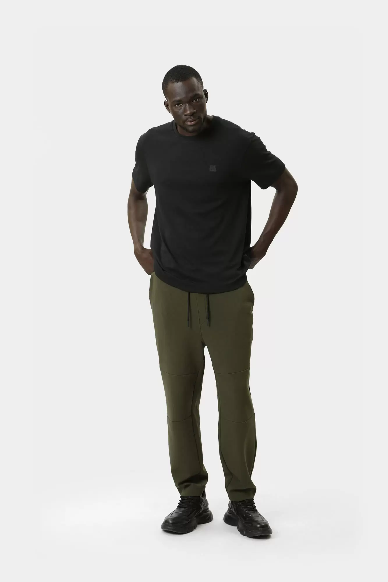 30043277_10018329 Брюки спортивные Strellson Зеленый