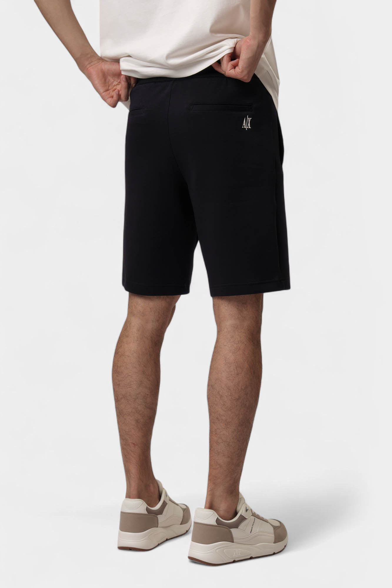 XM000372_AF10818 Шорты Armani Exchange 