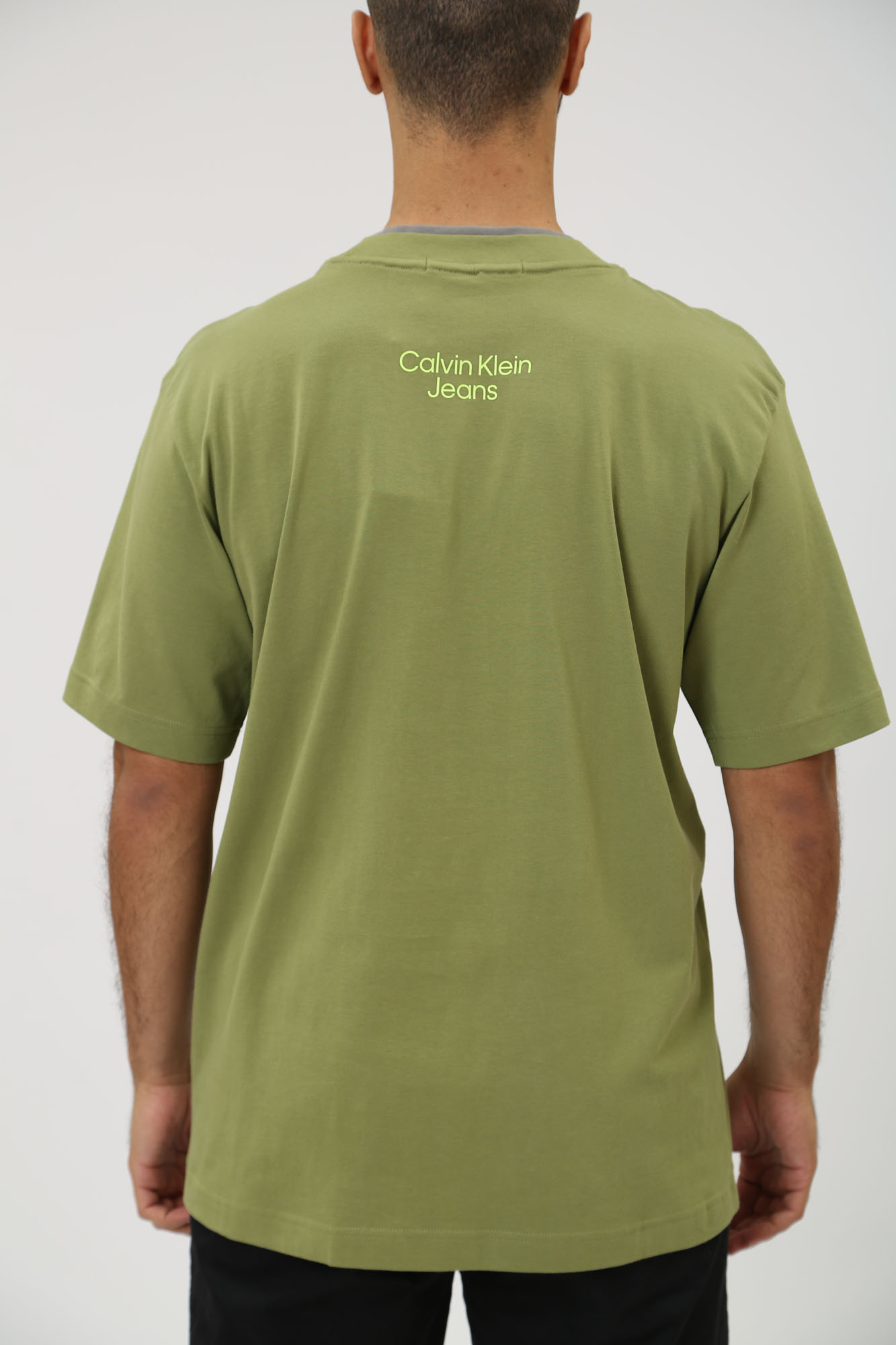 J30J325201 Футболка Calvin Klein Jeans Зеленый