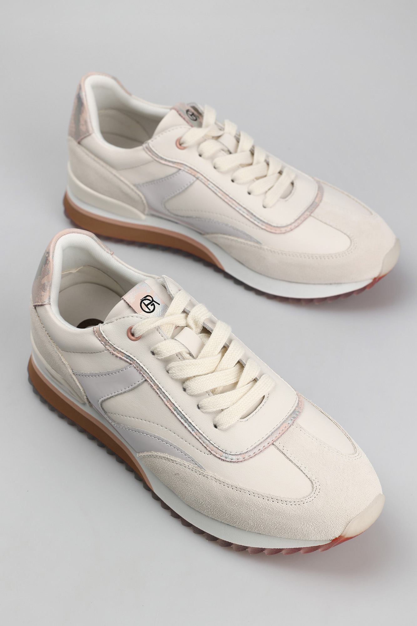 QS385-C201 Кроссовки Graciana Бежевый