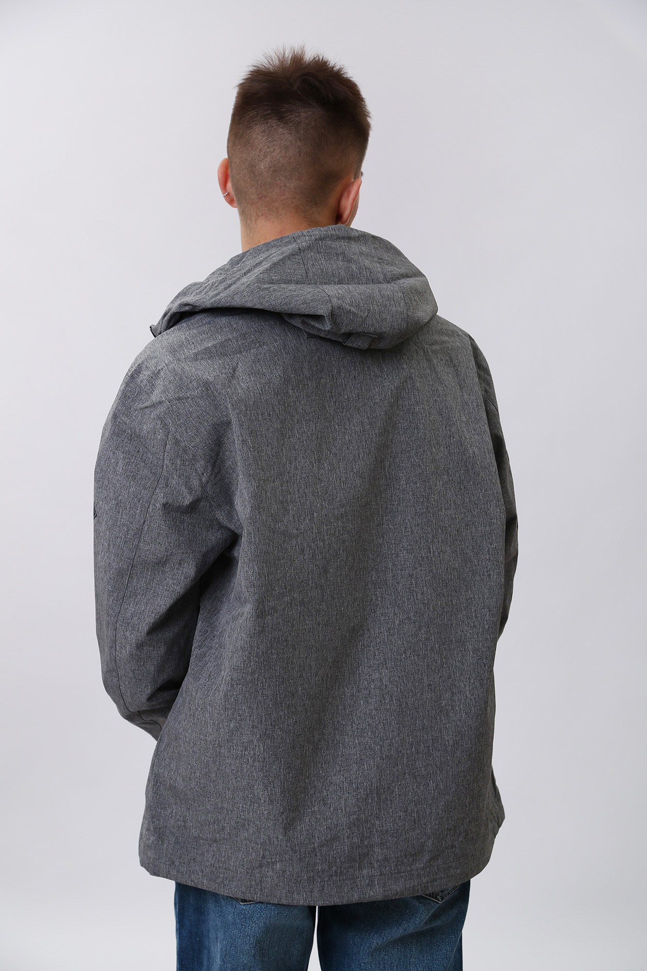 1012691 Ветровка Mustang Серый