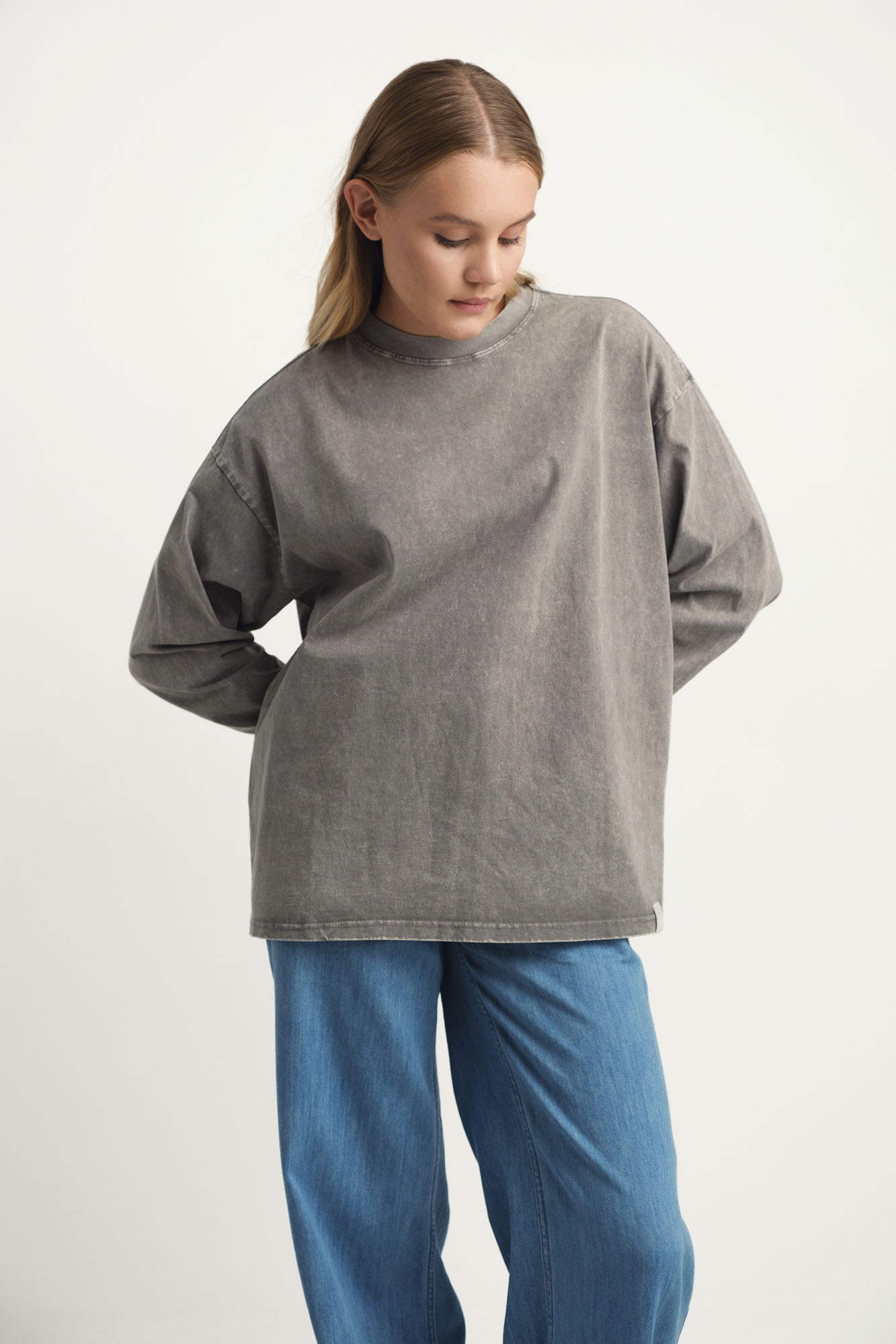 W-242-OS-22-0156 лонгслив the hills 