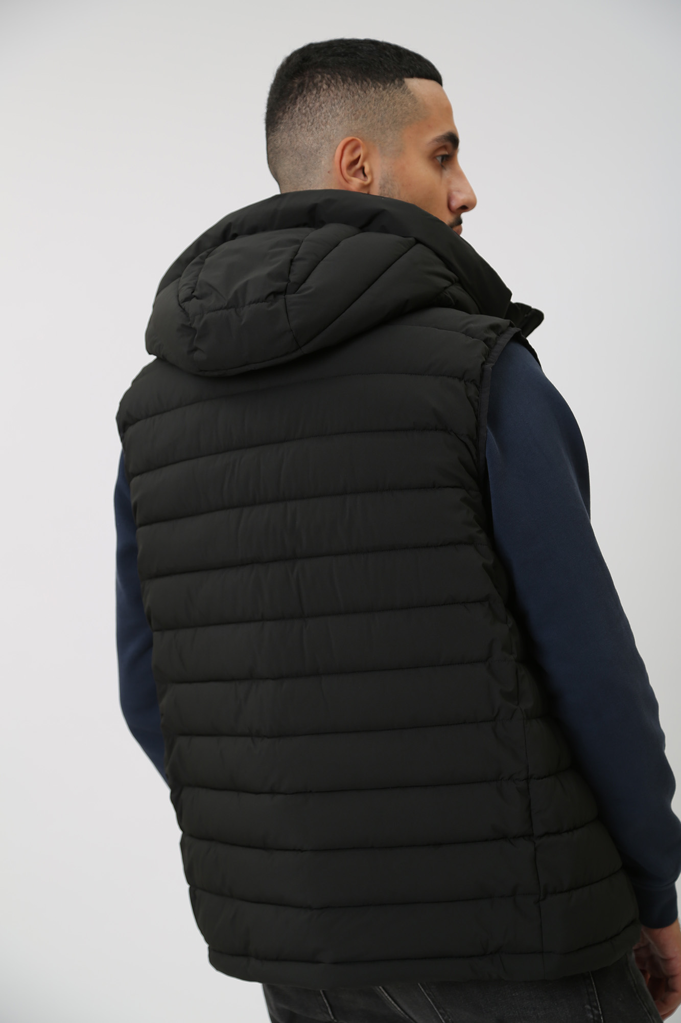 48011-25018 Жилет утепленный LTB Черный