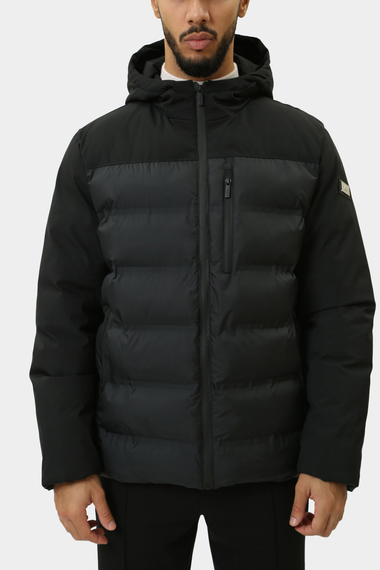 544596_505029 Куртка утепленная Karl Lagerfeld Черный