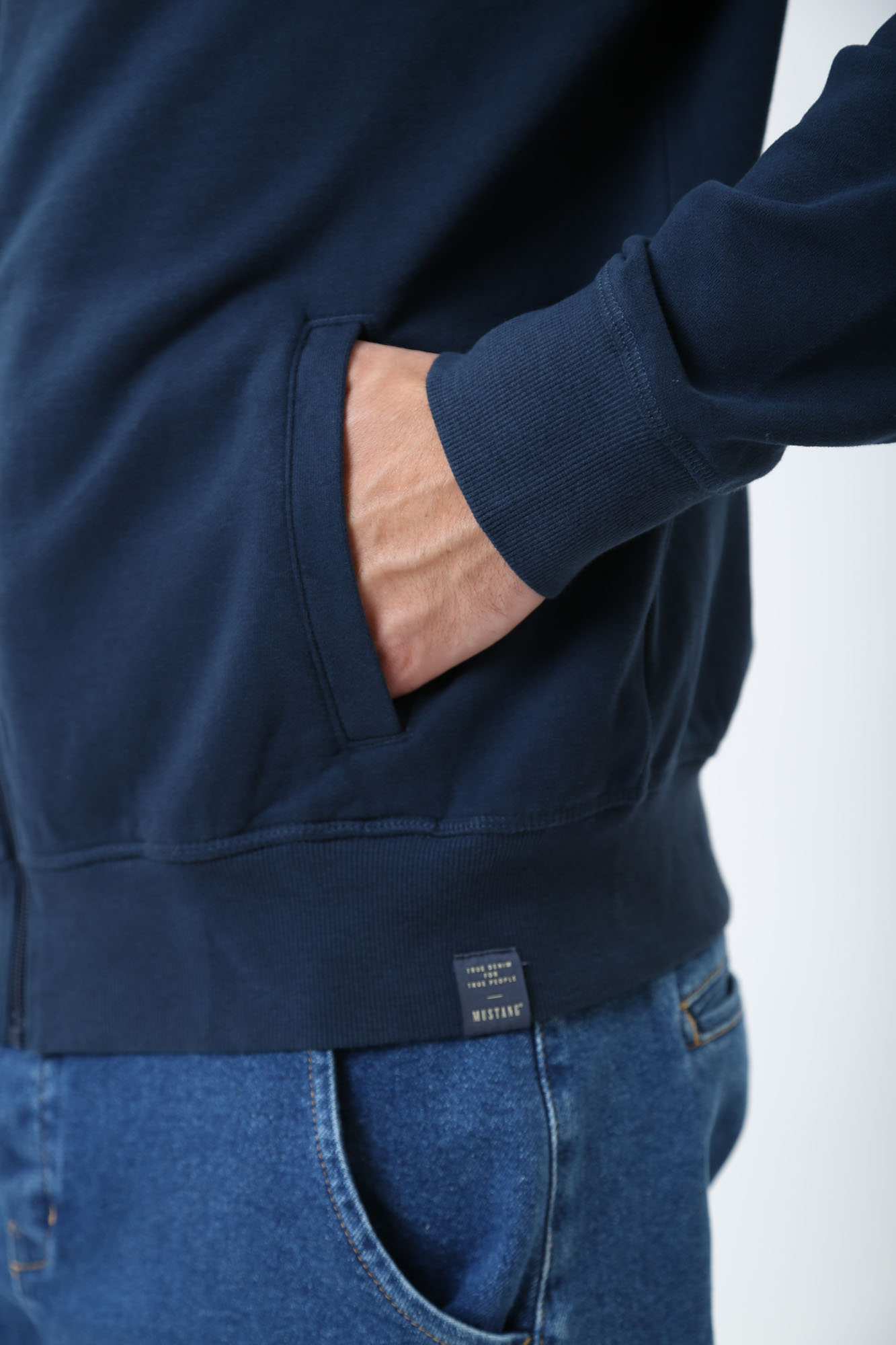 1014795 Толстовка Mustang Синий