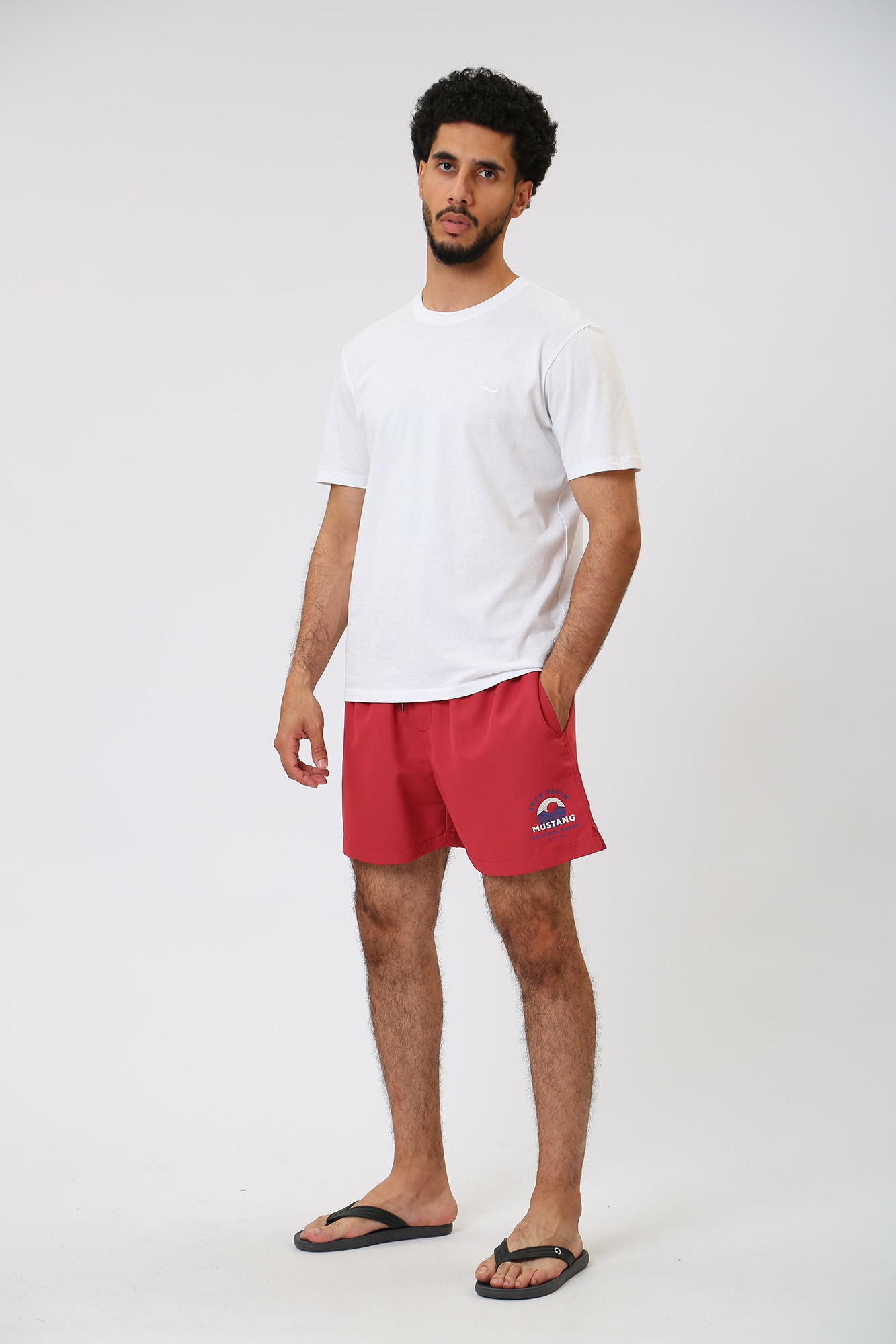 1013943 Шорты плавательные Mustang Красный