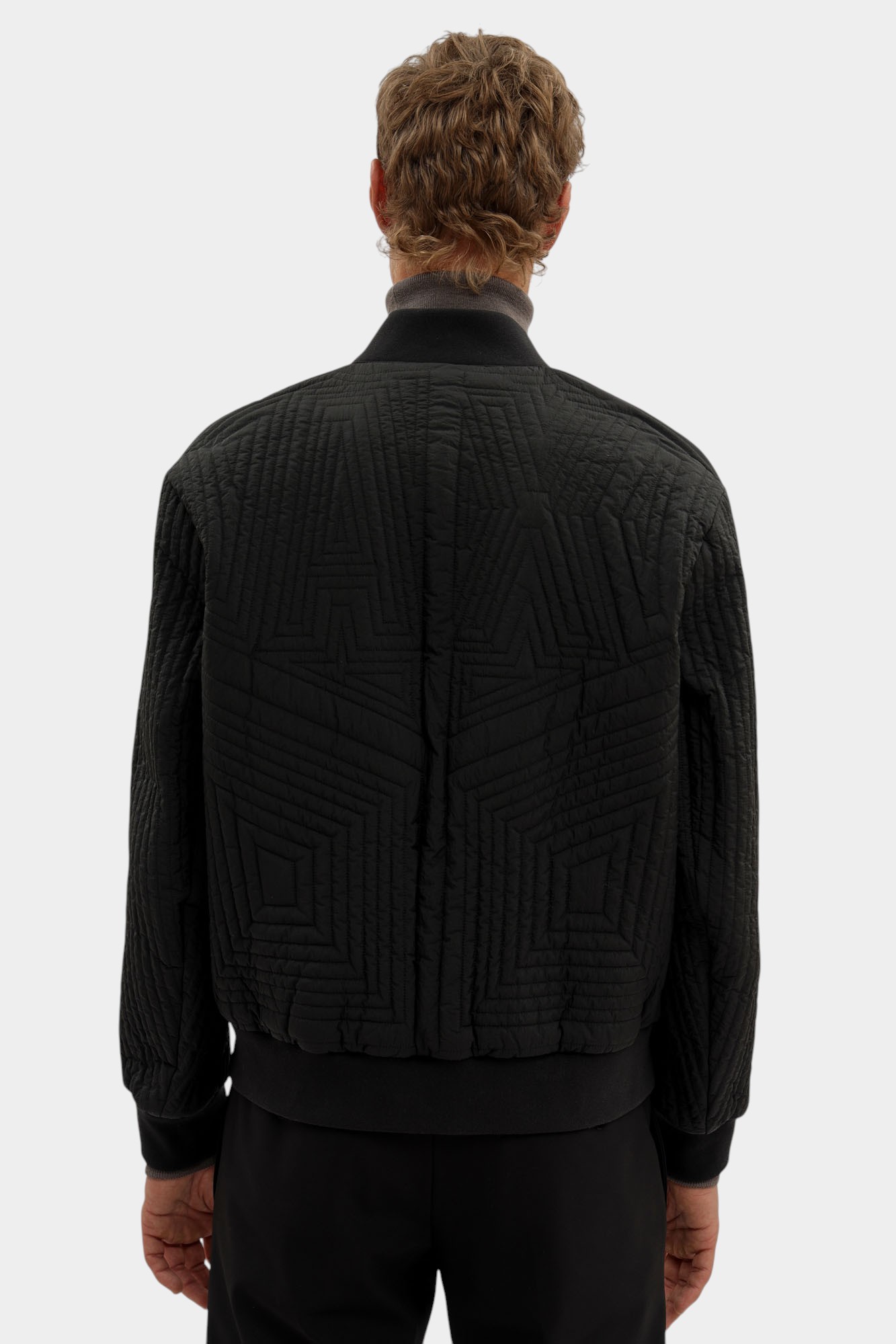 XM001101_AF16343 Бомбер Armani Exchange Черный