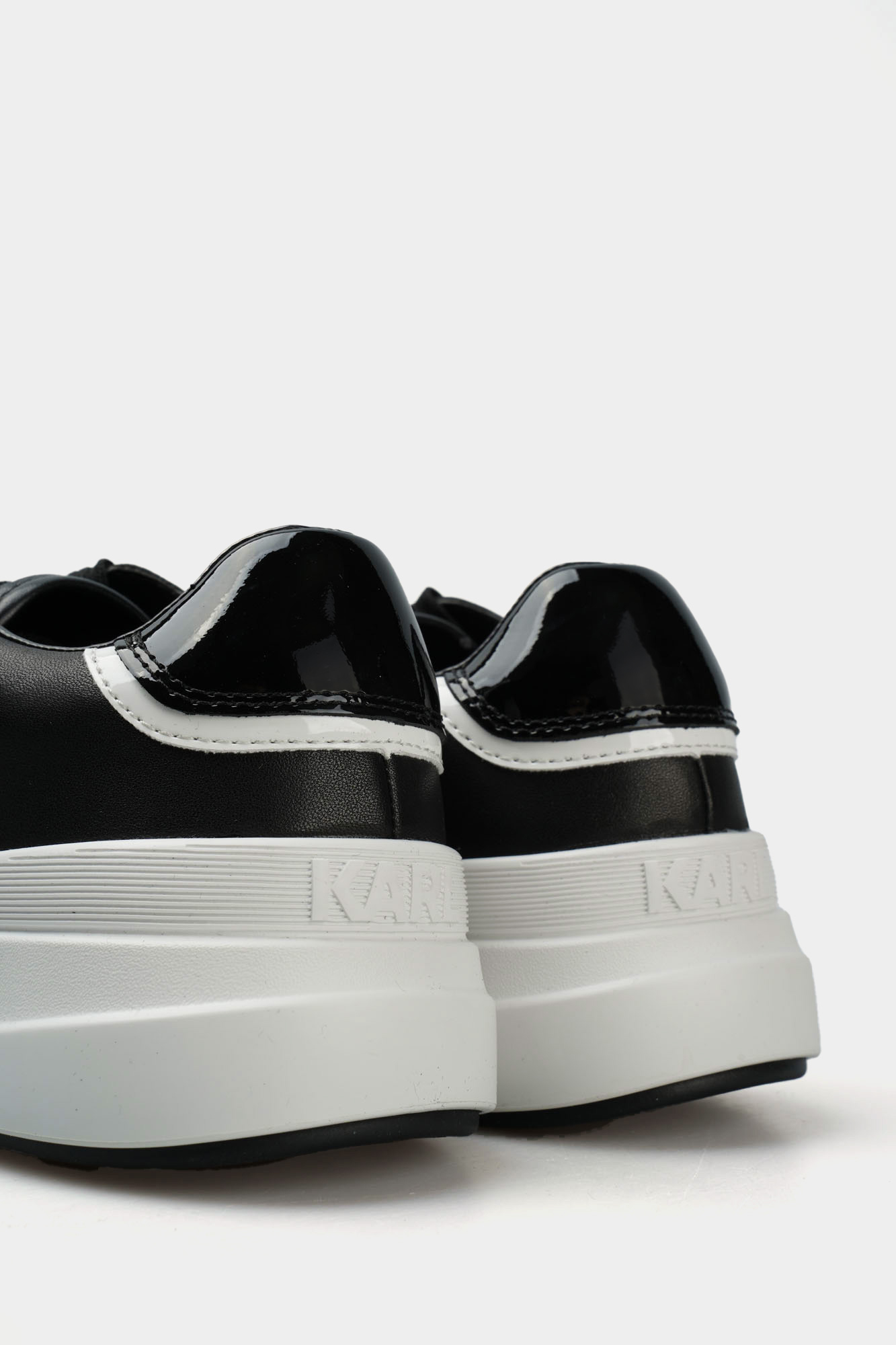 KL64020 Кеды Karl Lagerfeld Черный