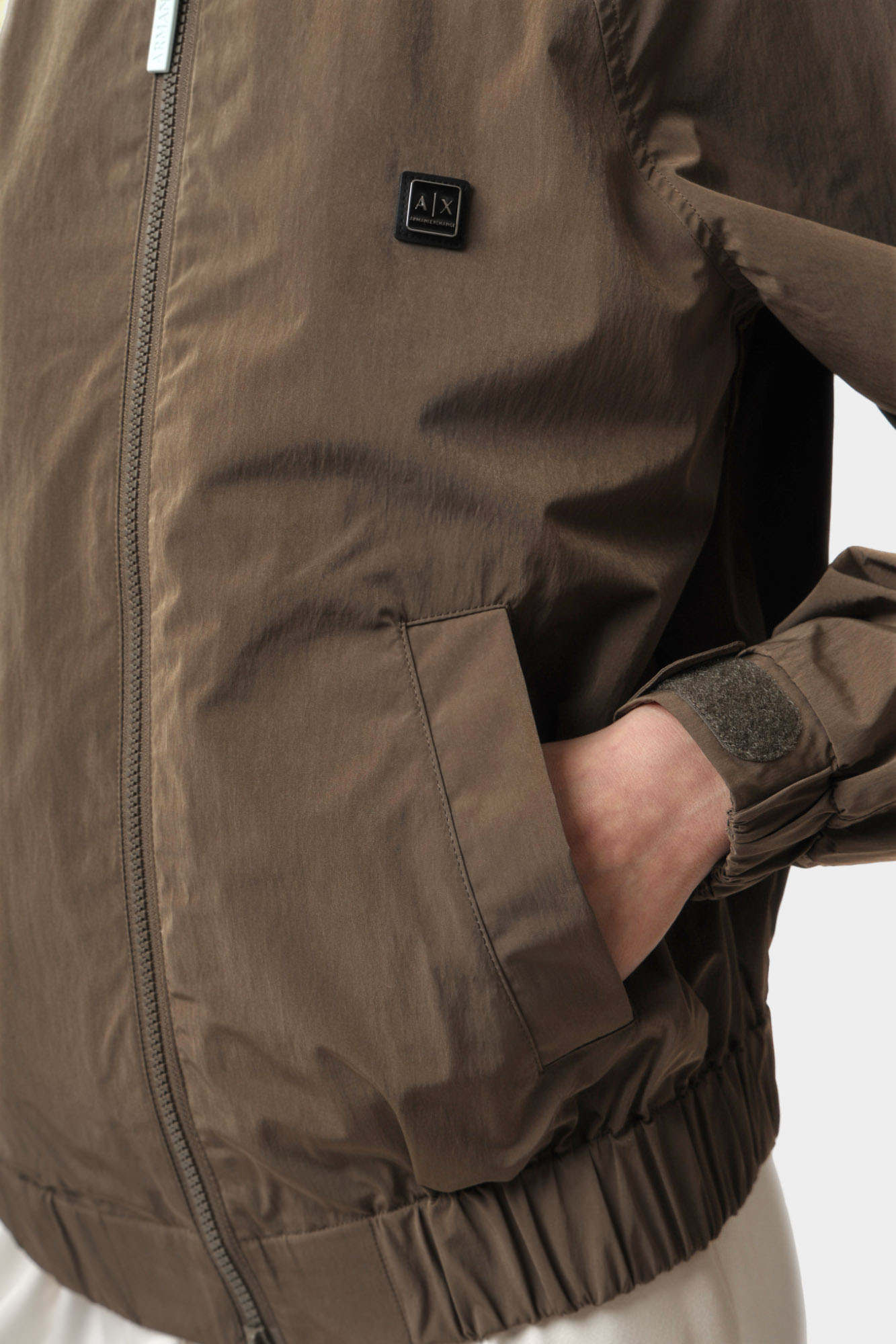 XW000217_AF10853 бомбер armani exchange 